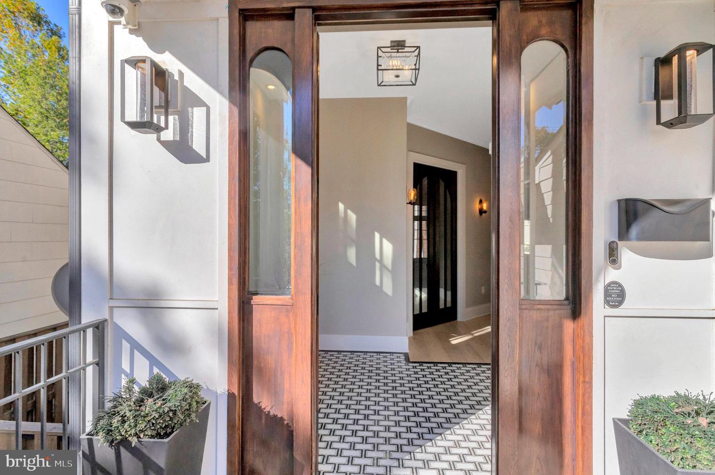 710 N HIGHLAND ST, ARLINGTON, Virginia 22201, 5 Bedrooms Bedrooms, 19 Rooms Rooms,4 BathroomsBathrooms,Residential,For sale,710 N HIGHLAND ST,VAAR2064870 MLS # VAAR2064870
