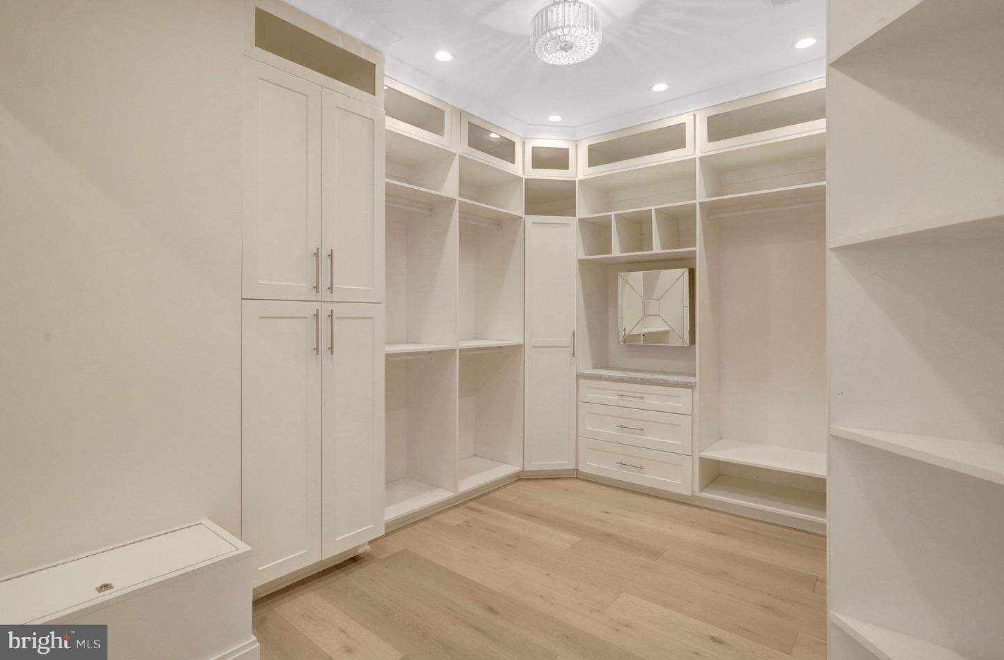 710 N HIGHLAND ST, ARLINGTON, Virginia 22201, 5 Bedrooms Bedrooms, 19 Rooms Rooms,4 BathroomsBathrooms,Residential,For sale,710 N HIGHLAND ST,VAAR2064870 MLS # VAAR2064870