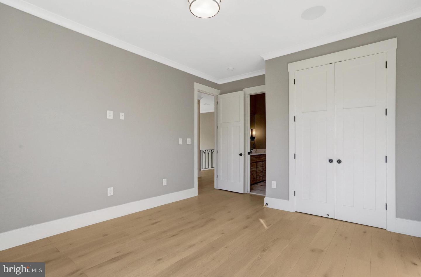 710 N HIGHLAND ST, ARLINGTON, Virginia 22201, 5 Bedrooms Bedrooms, 19 Rooms Rooms,4 BathroomsBathrooms,Residential,For sale,710 N HIGHLAND ST,VAAR2064870 MLS # VAAR2064870