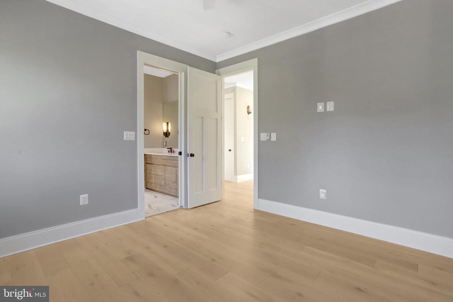 710 N HIGHLAND ST, ARLINGTON, Virginia 22201, 5 Bedrooms Bedrooms, 19 Rooms Rooms,4 BathroomsBathrooms,Residential,For sale,710 N HIGHLAND ST,VAAR2064870 MLS # VAAR2064870