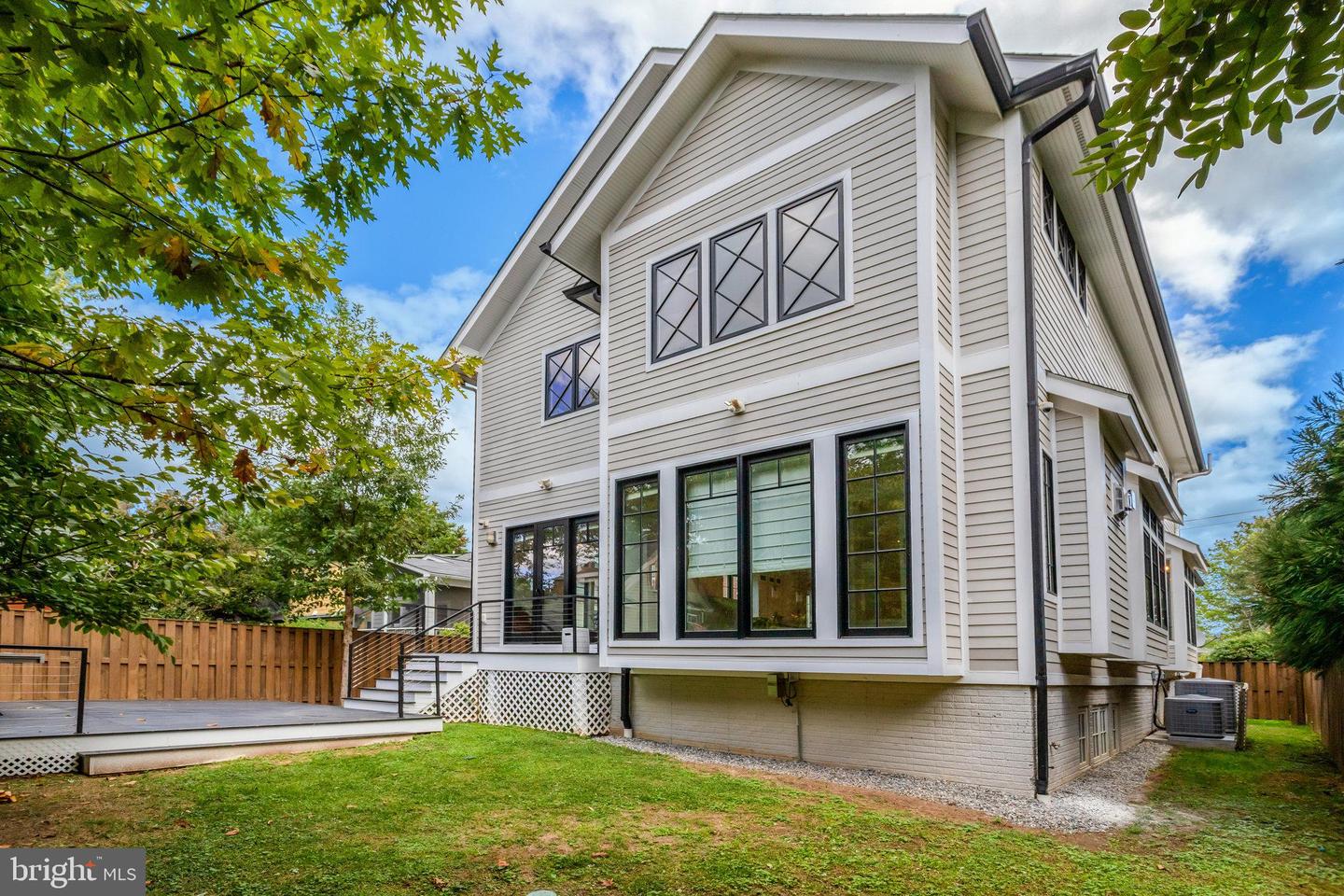710 N HIGHLAND ST, ARLINGTON, Virginia 22201, 5 Bedrooms Bedrooms, 19 Rooms Rooms,4 BathroomsBathrooms,Residential,For sale,710 N HIGHLAND ST,VAAR2064870 MLS # VAAR2064870