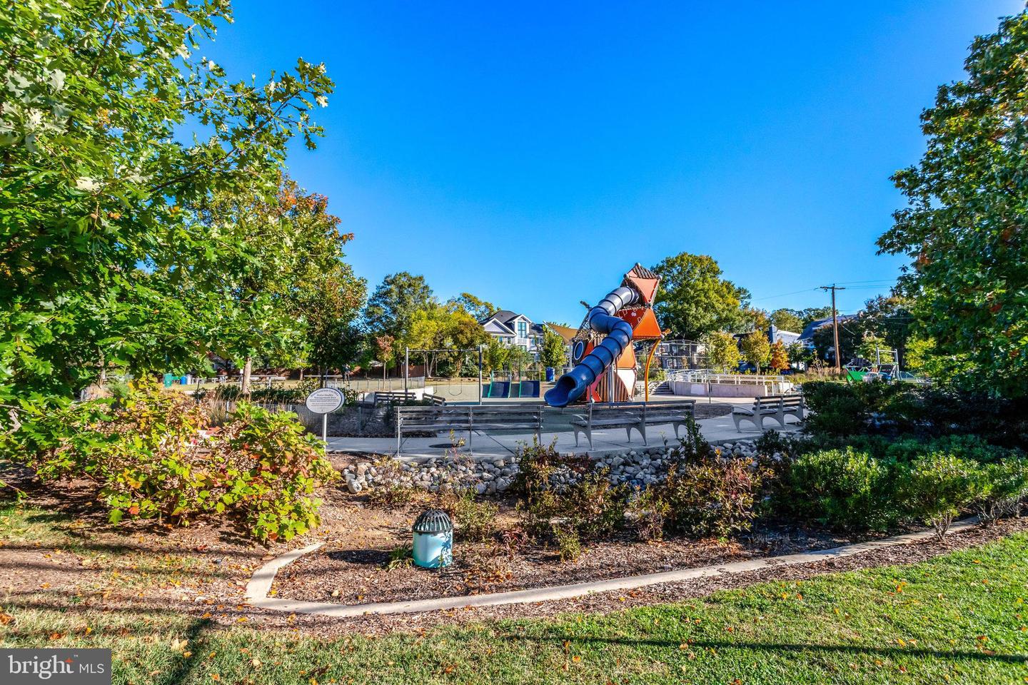 710 N HIGHLAND ST, ARLINGTON, Virginia 22201, 5 Bedrooms Bedrooms, 19 Rooms Rooms,4 BathroomsBathrooms,Residential,For sale,710 N HIGHLAND ST,VAAR2064870 MLS # VAAR2064870