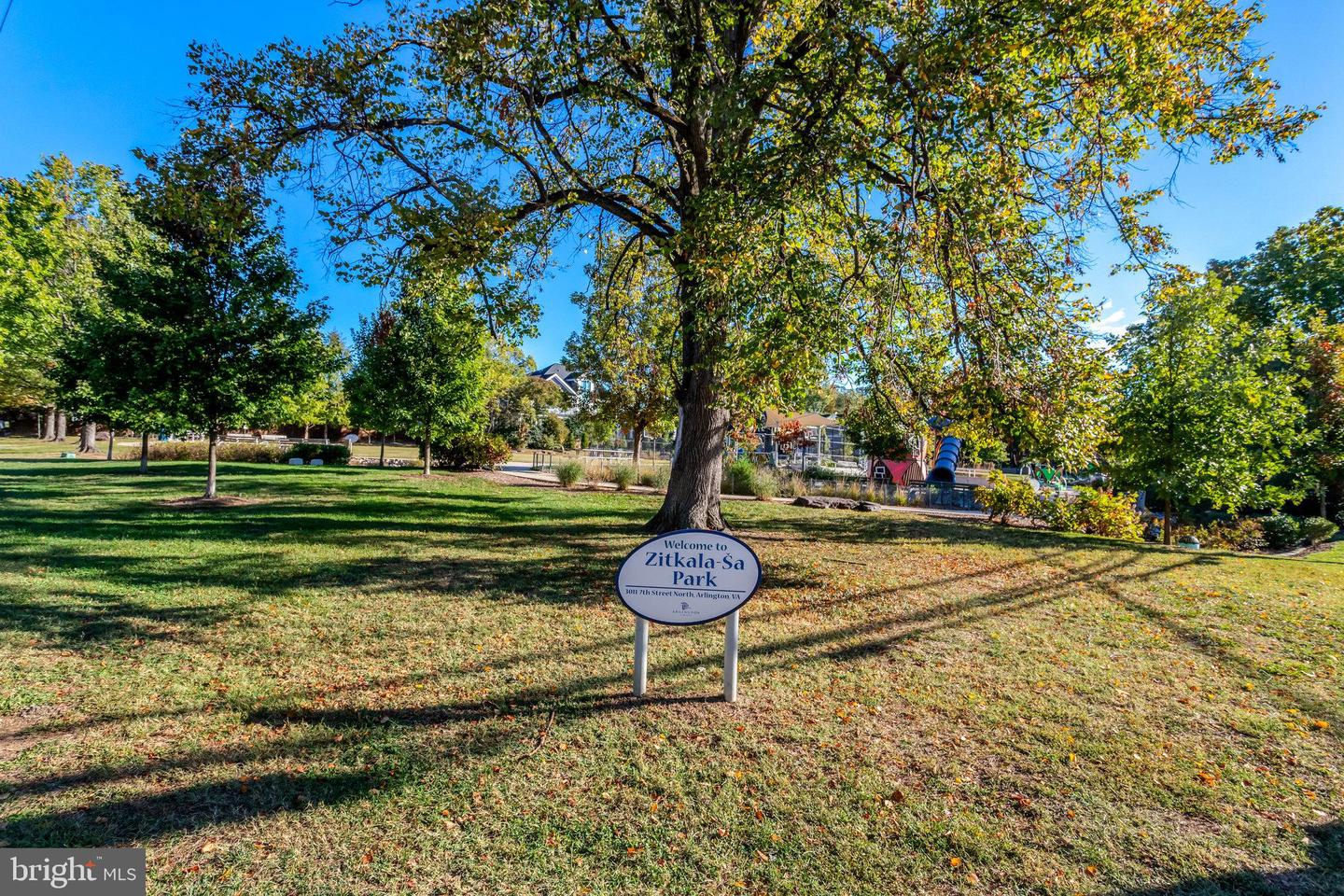 710 N HIGHLAND ST, ARLINGTON, Virginia 22201, 5 Bedrooms Bedrooms, 19 Rooms Rooms,4 BathroomsBathrooms,Residential,For sale,710 N HIGHLAND ST,VAAR2064870 MLS # VAAR2064870