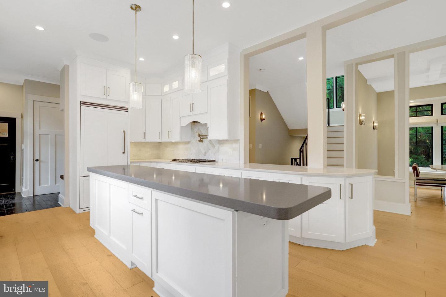 710 N HIGHLAND ST, ARLINGTON, Virginia 22201, 5 Bedrooms Bedrooms, 19 Rooms Rooms,4 BathroomsBathrooms,Residential,For sale,710 N HIGHLAND ST,VAAR2064870 MLS # VAAR2064870