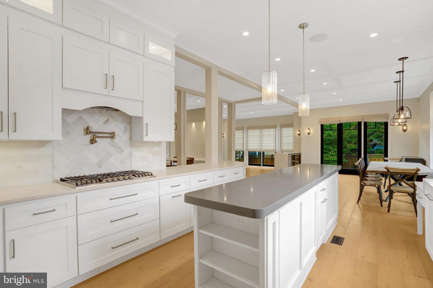 710 N HIGHLAND ST, ARLINGTON, Virginia 22201, 5 Bedrooms Bedrooms, 19 Rooms Rooms,4 BathroomsBathrooms,Residential,For sale,710 N HIGHLAND ST,VAAR2064870 MLS # VAAR2064870