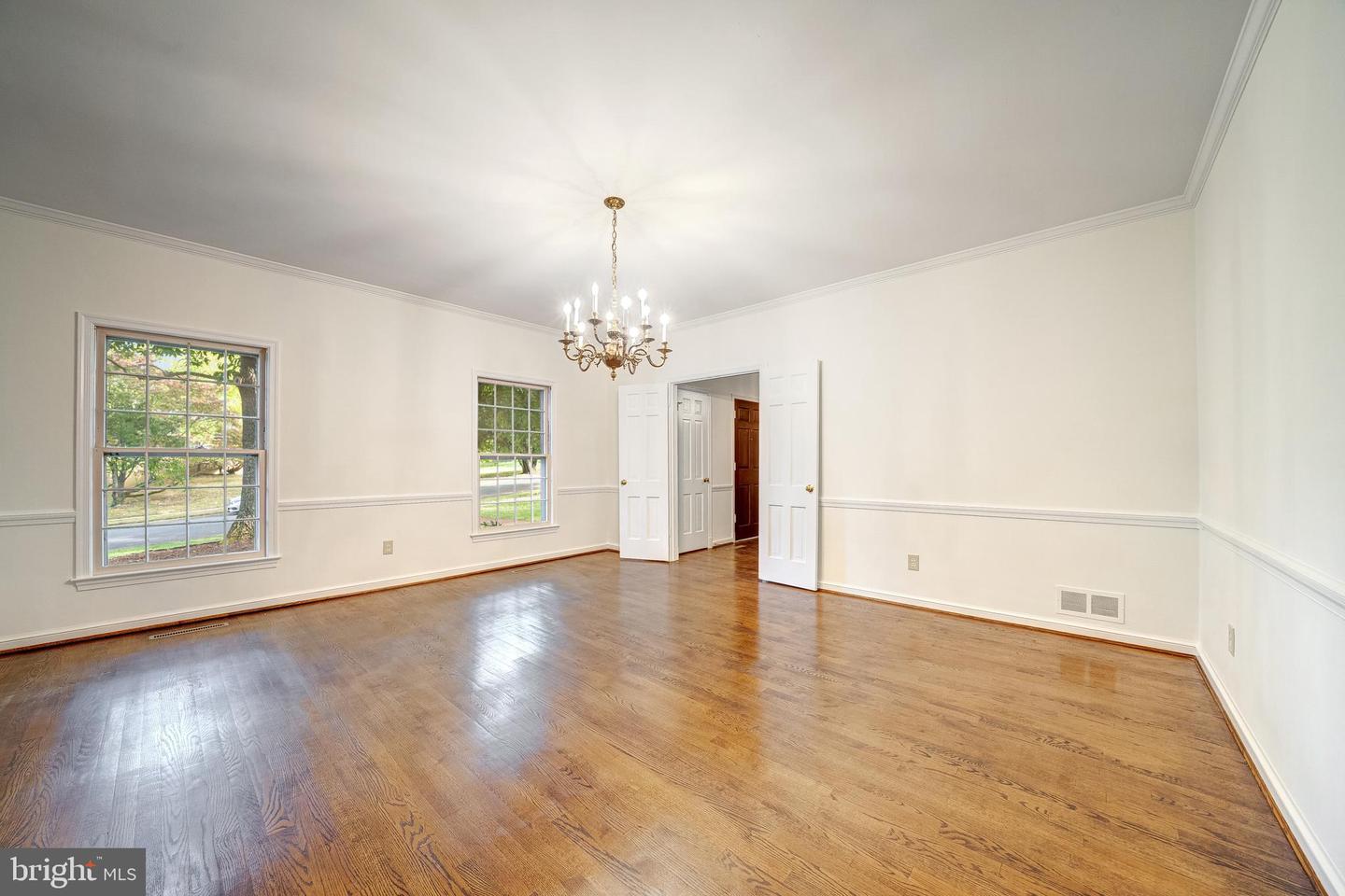 1224 PERRY WILLIAM DR, MCLEAN, Virginia 22101, 5 Bedrooms Bedrooms, ,4 BathroomsBathrooms,Residential,For sale,1224 PERRY WILLIAM DR,VAFX2274216 MLS # VAFX2274216