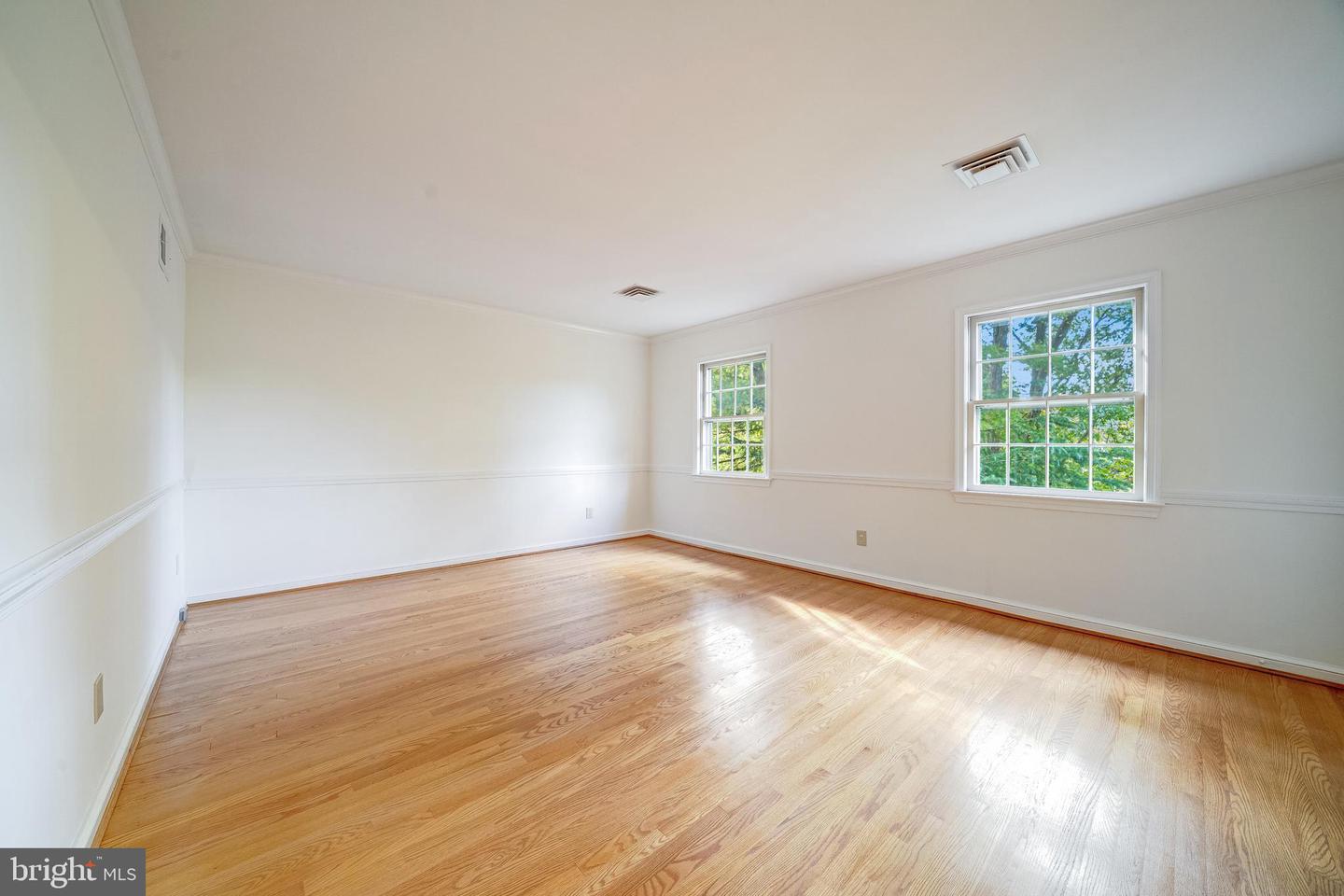 1224 PERRY WILLIAM DR, MCLEAN, Virginia 22101, 5 Bedrooms Bedrooms, ,4 BathroomsBathrooms,Residential,For sale,1224 PERRY WILLIAM DR,VAFX2274216 MLS # VAFX2274216