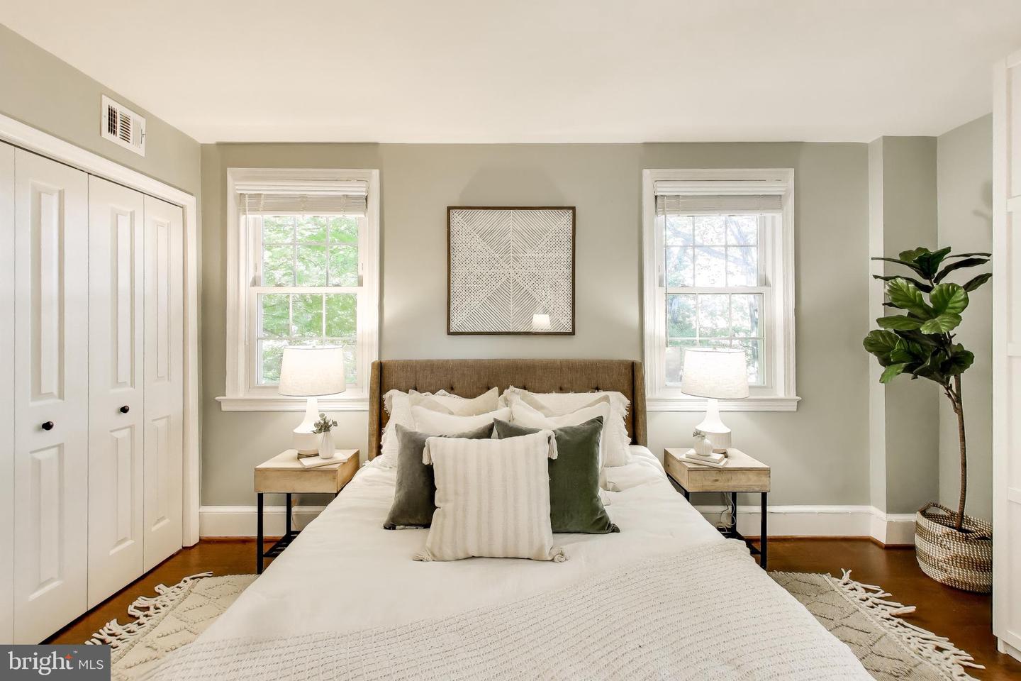 2725 ORDWAY ST NW #2, WASHINGTON, District Of Columbia 20008, 1 Bedroom Bedrooms, ,1 BathroomBathrooms,Residential,For sale,2725 ORDWAY ST NW #2,DCDC2226990 MLS # DCDC2226990