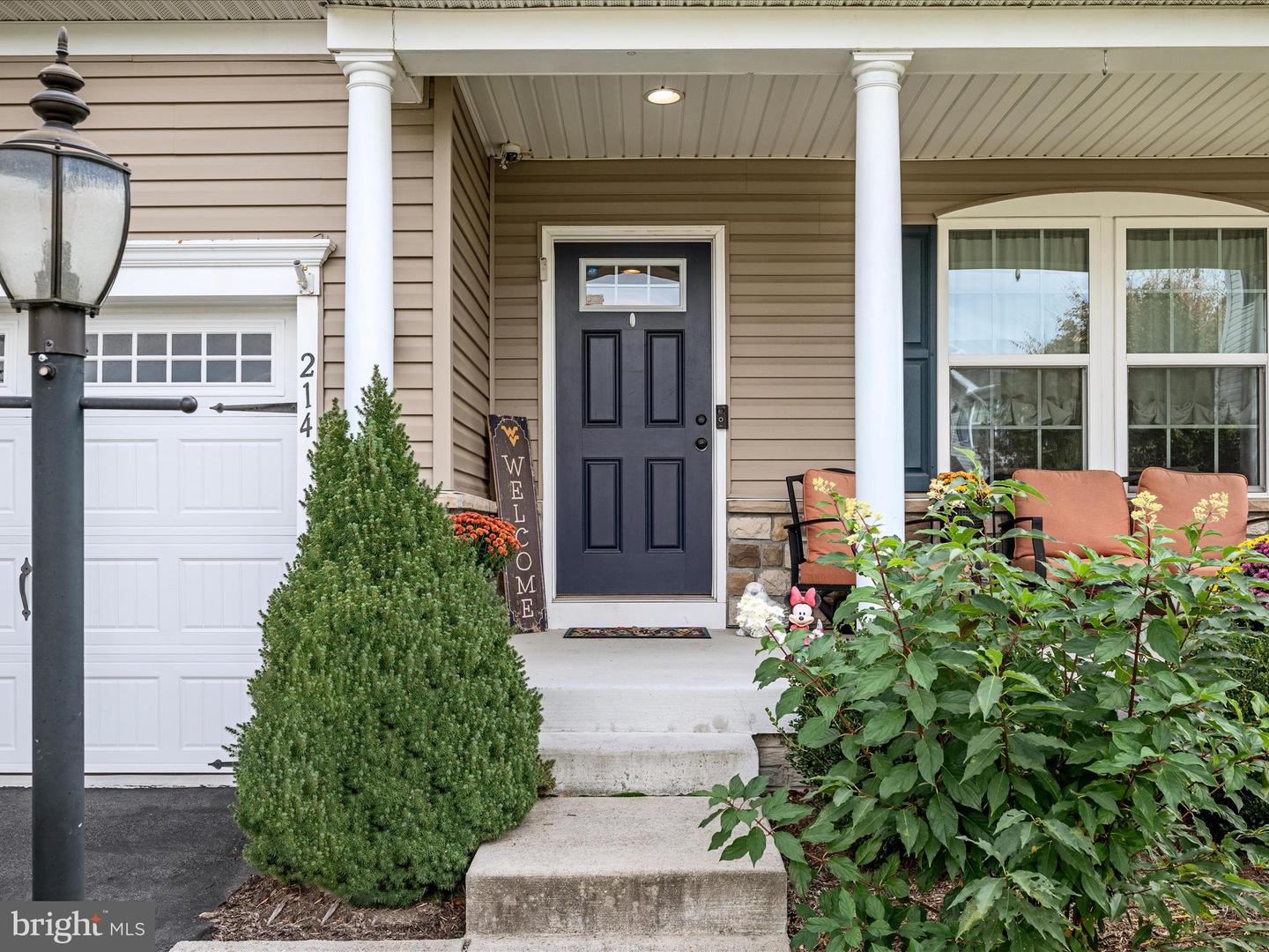 214 MOSAIC CT, STEPHENSON, Virginia 22656, 4 Bedrooms Bedrooms, ,4 BathroomsBathrooms,Residential,For sale,214 MOSAIC CT,VAFV2037378 MLS # VAFV2037378
