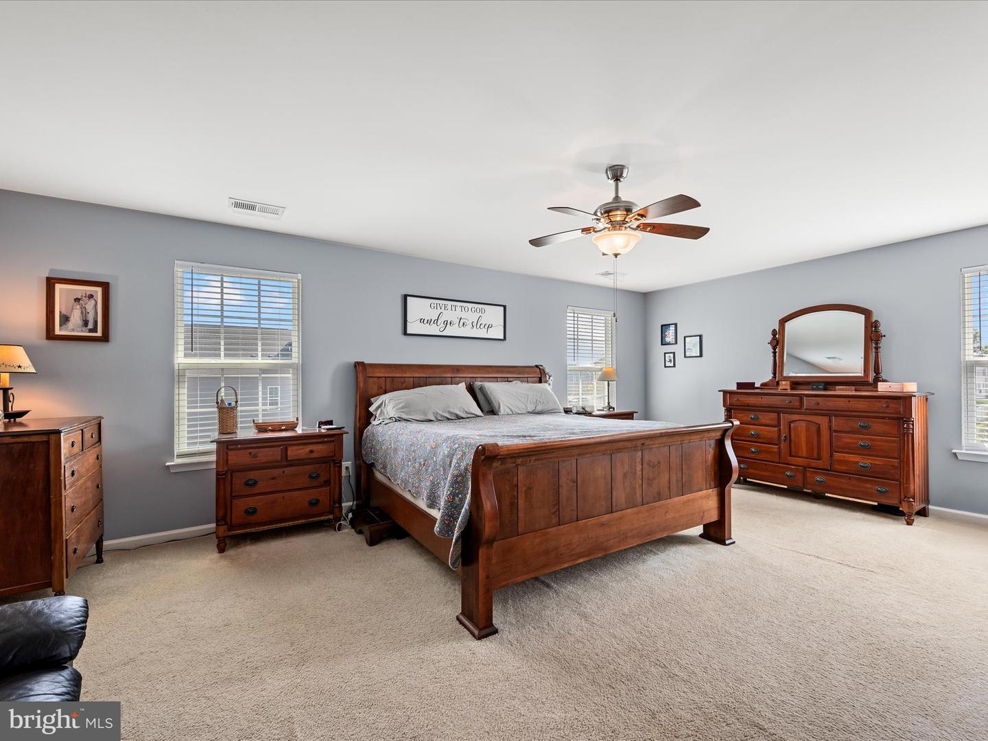 214 MOSAIC CT, STEPHENSON, Virginia 22656, 4 Bedrooms Bedrooms, ,4 BathroomsBathrooms,Residential,For sale,214 MOSAIC CT,VAFV2037378 MLS # VAFV2037378