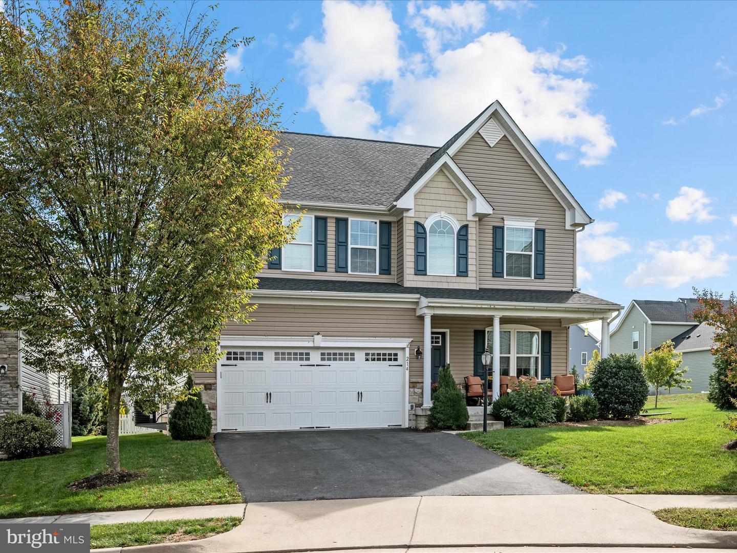 214 MOSAIC CT, STEPHENSON, Virginia 22656, 4 Bedrooms Bedrooms, ,4 BathroomsBathrooms,Residential,For sale,214 MOSAIC CT,VAFV2037378 MLS # VAFV2037378