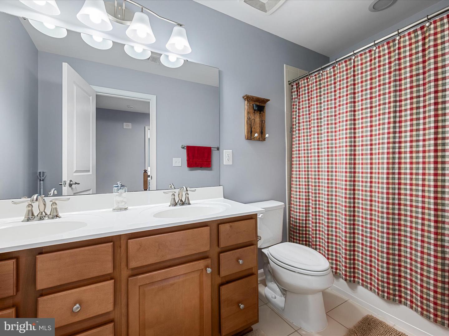 214 MOSAIC CT, STEPHENSON, Virginia 22656, 4 Bedrooms Bedrooms, ,4 BathroomsBathrooms,Residential,For sale,214 MOSAIC CT,VAFV2037378 MLS # VAFV2037378