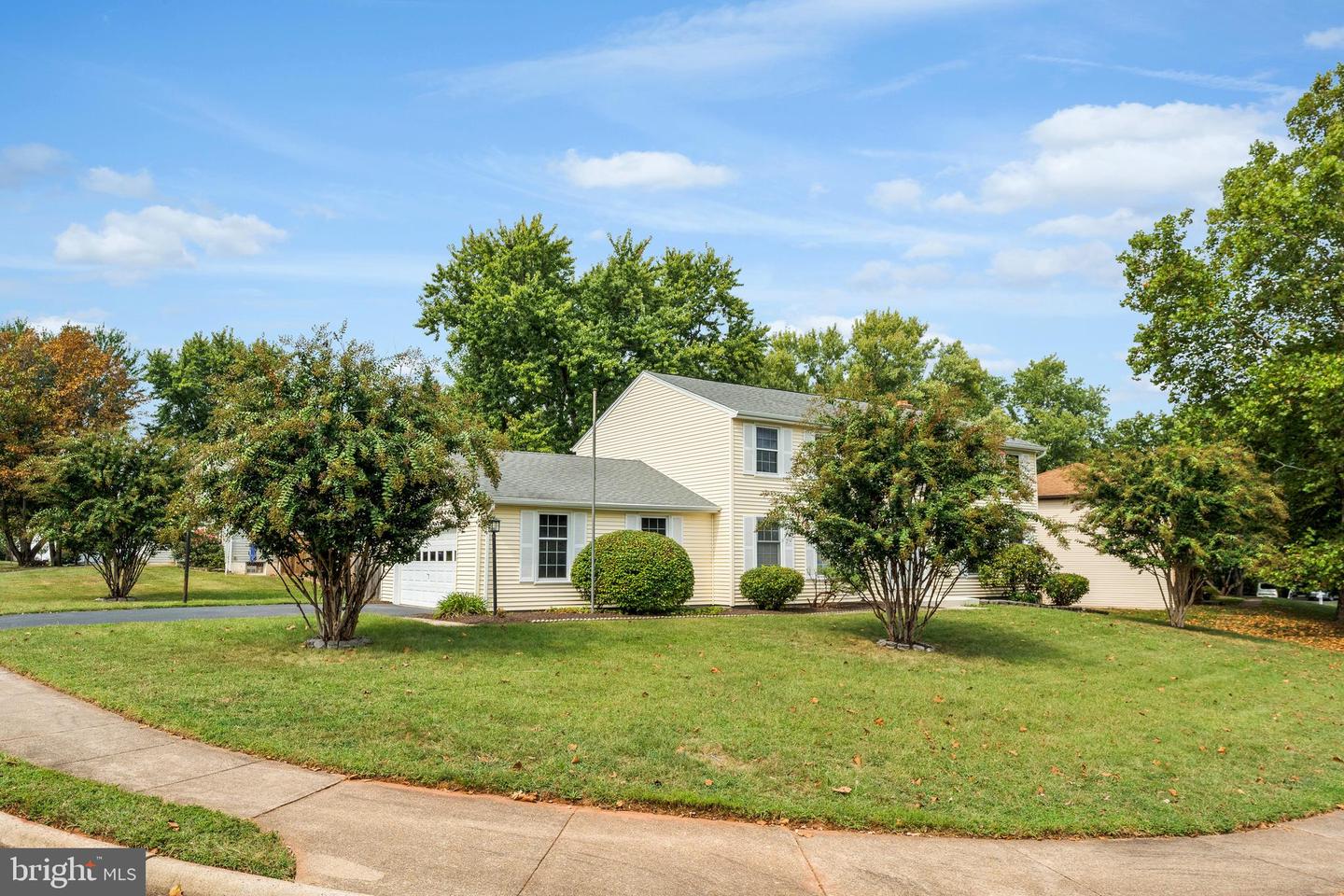 1330 ROCK CHAPEL RD, HERNDON, Virginia 20170, 5 Bedrooms Bedrooms, ,2 BathroomsBathrooms,Residential,For sale,1330 ROCK CHAPEL RD,VAFX2273424 MLS # VAFX2273424