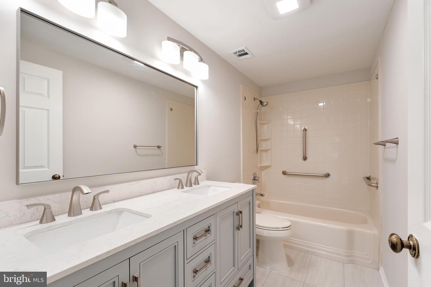 1330 ROCK CHAPEL RD, HERNDON, Virginia 20170, 5 Bedrooms Bedrooms, ,2 BathroomsBathrooms,Residential,For sale,1330 ROCK CHAPEL RD,VAFX2273424 MLS # VAFX2273424