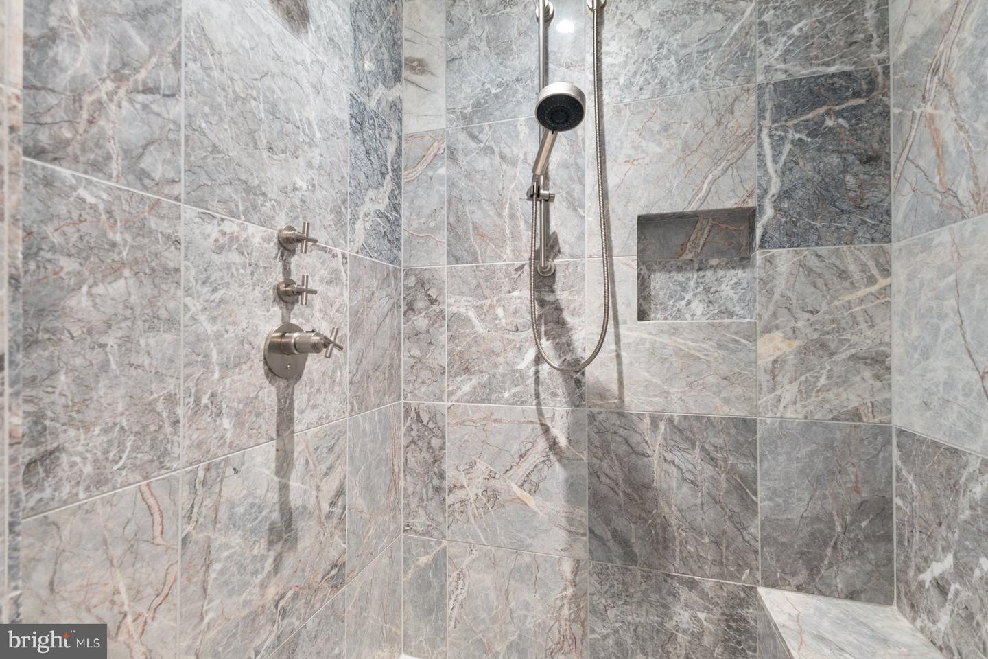 1881 N NASH ST #408, ARLINGTON, Virginia 22209, 1 Bedroom Bedrooms, ,1 BathroomBathrooms,Residential,For sale,1881 N NASH ST #408,VAAR2064948 MLS # VAAR2064948