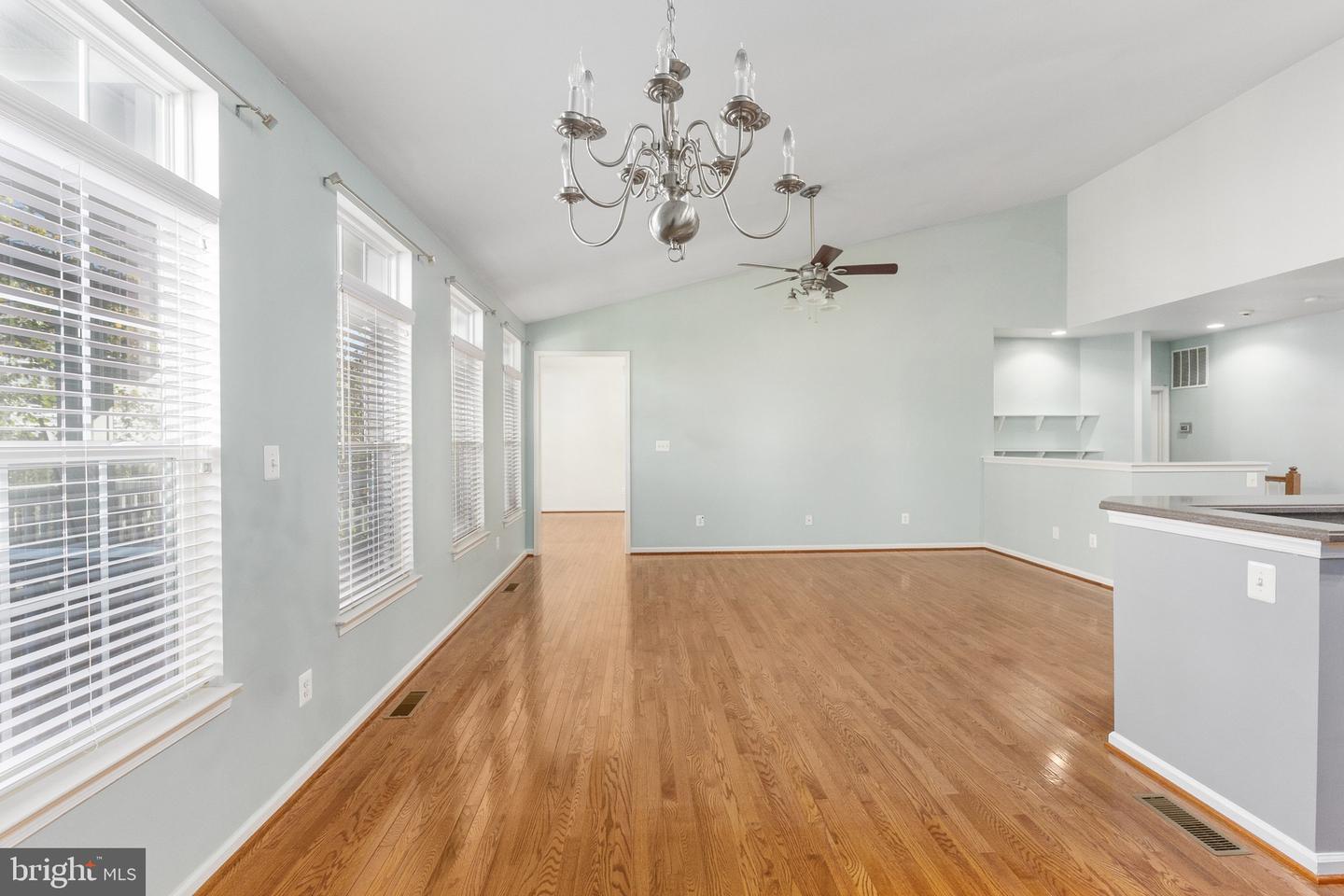 5033 SEWELLS POINTE WAY, FREDERICKSBURG, Virginia 22407, 3 Bedrooms Bedrooms, 5 Rooms Rooms,2 BathroomsBathrooms,Residential,For sale,5033 SEWELLS POINTE WAY,VASP2036954 MLS # VASP2036954