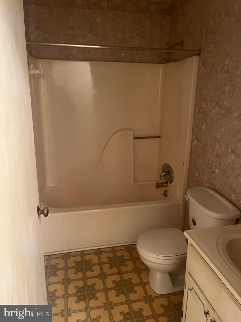 3584 ENSORS SHOP RD, MIDLAND, Virginia 22728, 3 Bedrooms Bedrooms, ,1 BathroomBathrooms,Residential,For sale,3584 ENSORS SHOP RD,VAFQ2019406 MLS # VAFQ2019406