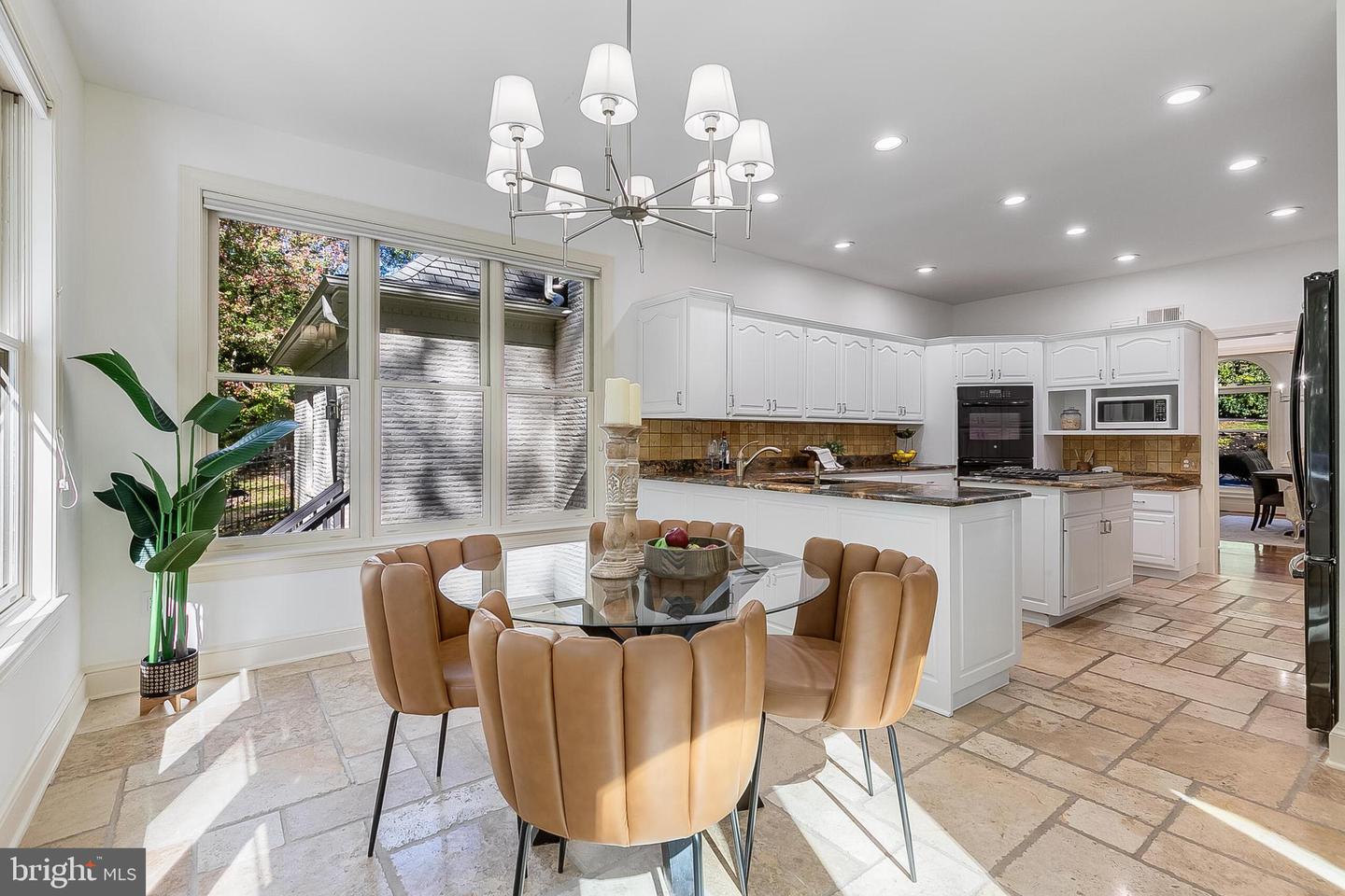 2404 OAKMONT CT, OAKTON, Virginia 22124, 6 Bedrooms Bedrooms, ,5 BathroomsBathrooms,Residential,For sale,2404 OAKMONT CT,VAFX2274844 MLS # VAFX2274844