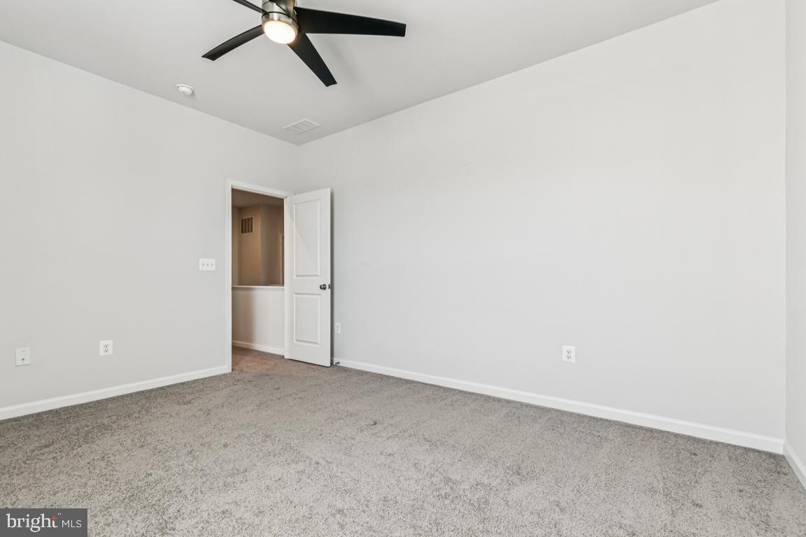 17815 WOODS OVERLOOK DR, DUMFRIES, Virginia 22026, 4 Bedrooms Bedrooms, ,2 BathroomsBathrooms,Residential,For sale,17815 WOODS OVERLOOK DR,VAPW2106166 MLS # VAPW2106166