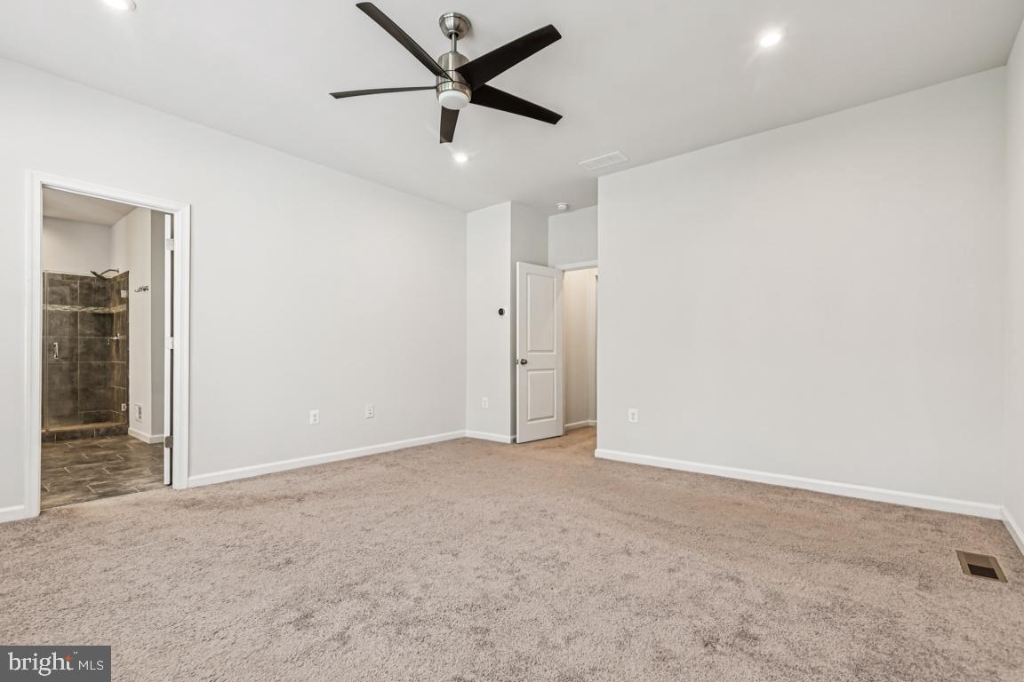 17815 WOODS OVERLOOK DR, DUMFRIES, Virginia 22026, 4 Bedrooms Bedrooms, ,2 BathroomsBathrooms,Residential,For sale,17815 WOODS OVERLOOK DR,VAPW2106166 MLS # VAPW2106166