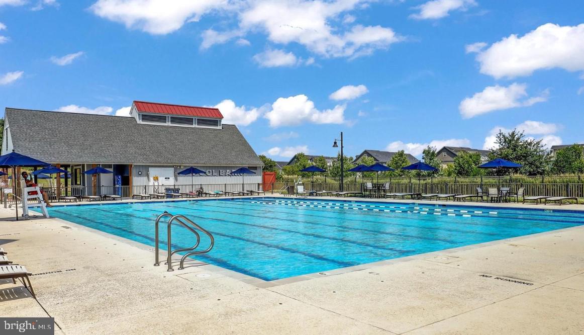 17815 WOODS OVERLOOK DR, DUMFRIES, Virginia 22026, 4 Bedrooms Bedrooms, ,2 BathroomsBathrooms,Residential,For sale,17815 WOODS OVERLOOK DR,VAPW2106166 MLS # VAPW2106166