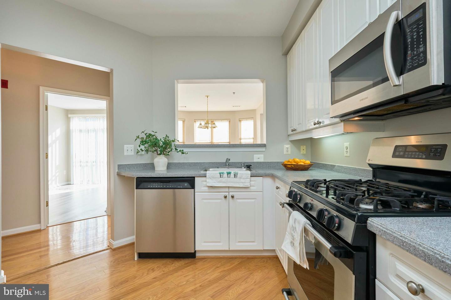 1851 STRATFORD PARK PL #212, RESTON, Virginia 20190, 2 Bedrooms Bedrooms, ,2 BathroomsBathrooms,Residential,For sale,1851 STRATFORD PARK PL #212,VAFX2274986 MLS # VAFX2274986