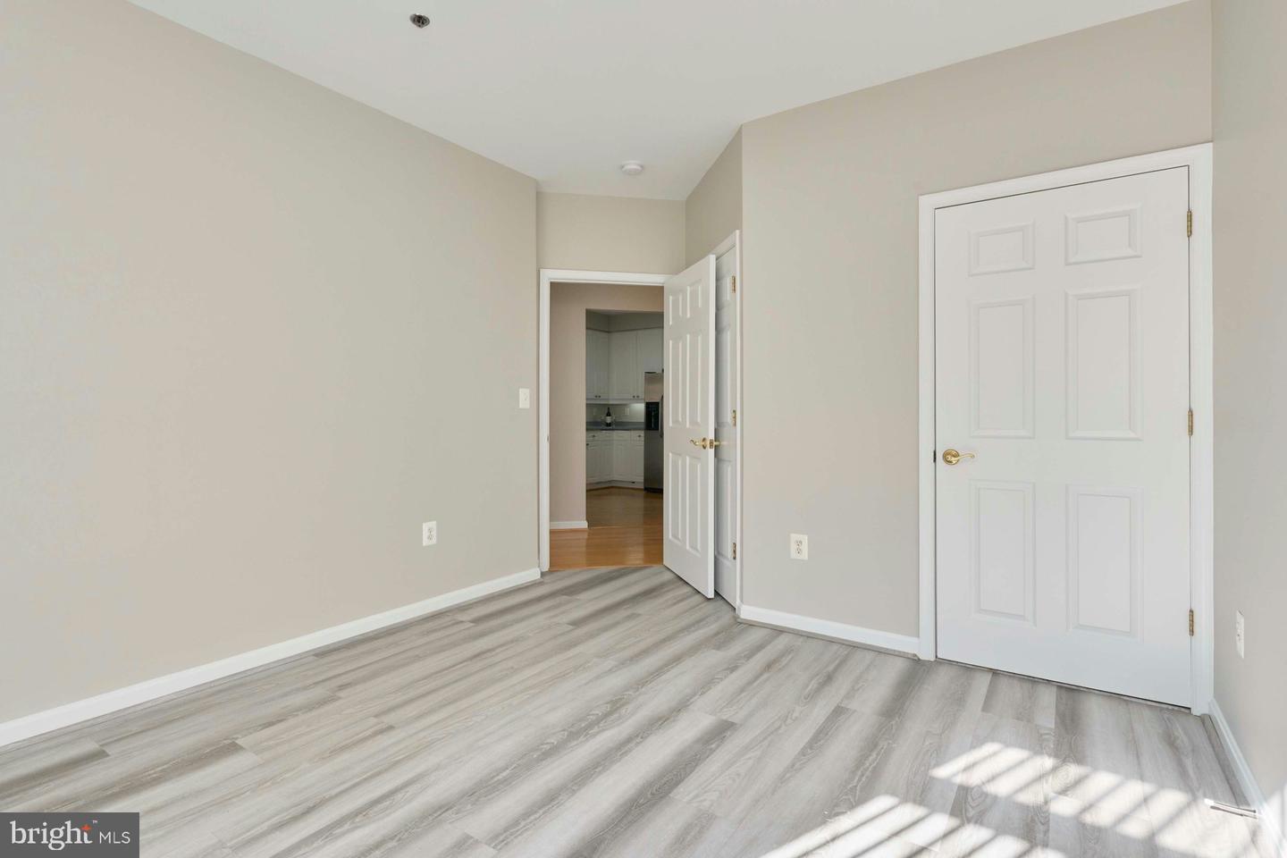 1851 STRATFORD PARK PL #212, RESTON, Virginia 20190, 2 Bedrooms Bedrooms, ,2 BathroomsBathrooms,Residential,For sale,1851 STRATFORD PARK PL #212,VAFX2274986 MLS # VAFX2274986