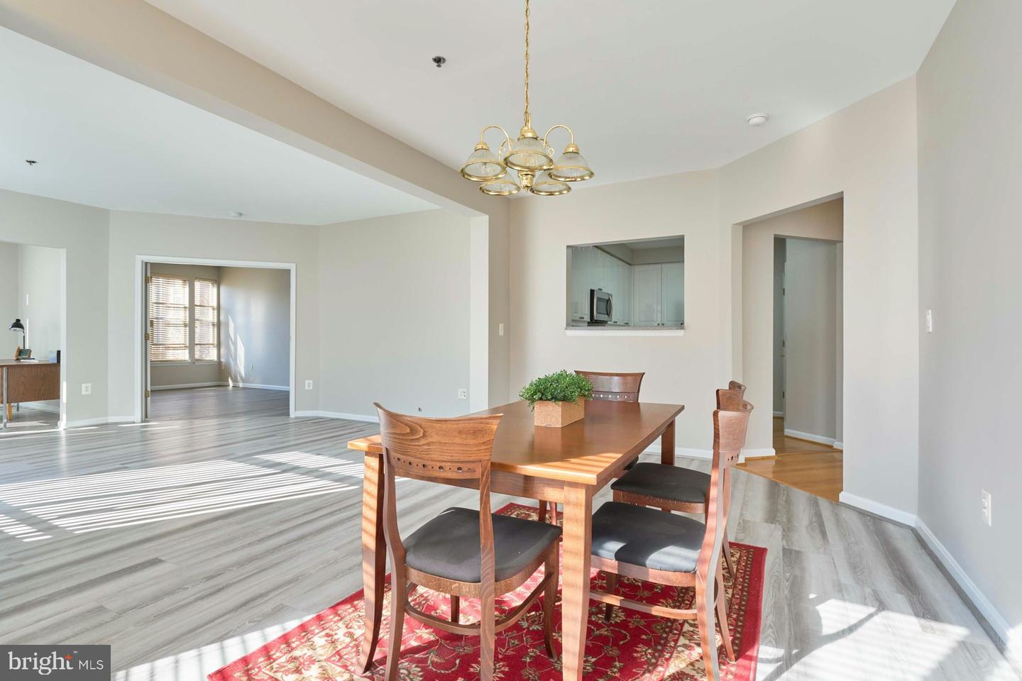 1851 STRATFORD PARK PL #212, RESTON, Virginia 20190, 2 Bedrooms Bedrooms, ,2 BathroomsBathrooms,Residential,For sale,1851 STRATFORD PARK PL #212,VAFX2274986 MLS # VAFX2274986