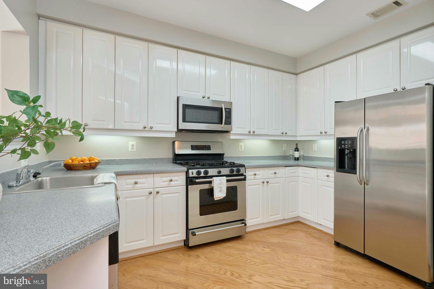 1851 STRATFORD PARK PL #212, RESTON, Virginia 20190, 2 Bedrooms Bedrooms, ,2 BathroomsBathrooms,Residential,For sale,1851 STRATFORD PARK PL #212,VAFX2274986 MLS # VAFX2274986