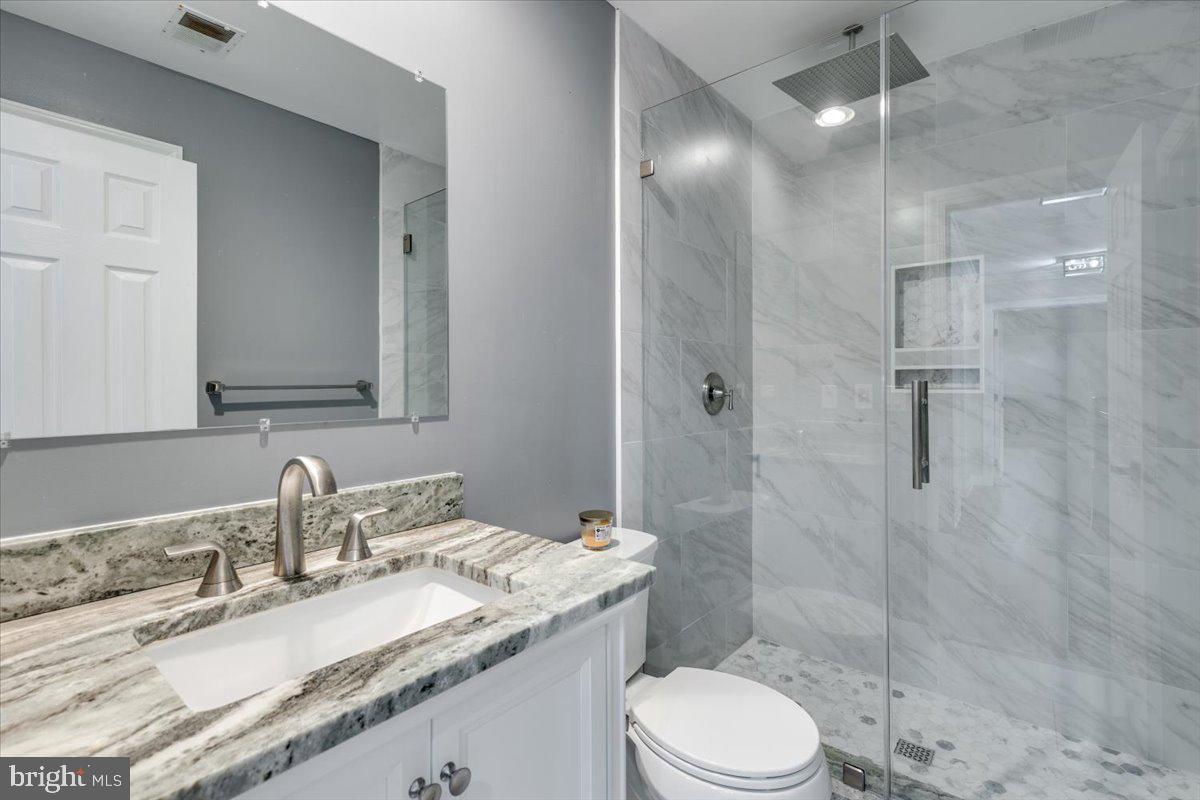 13162 CUYAHOGA CT, MANASSAS, Virginia 20112, 6 Bedrooms Bedrooms, ,3 BathroomsBathrooms,Residential,For sale,13162 CUYAHOGA CT,VAPW2106232 MLS # VAPW2106232