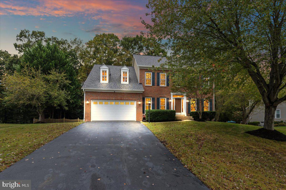 13162 CUYAHOGA CT, MANASSAS, Virginia 20112, 6 Bedrooms Bedrooms, ,3 BathroomsBathrooms,Residential,For sale,13162 CUYAHOGA CT,VAPW2106232 MLS # VAPW2106232
