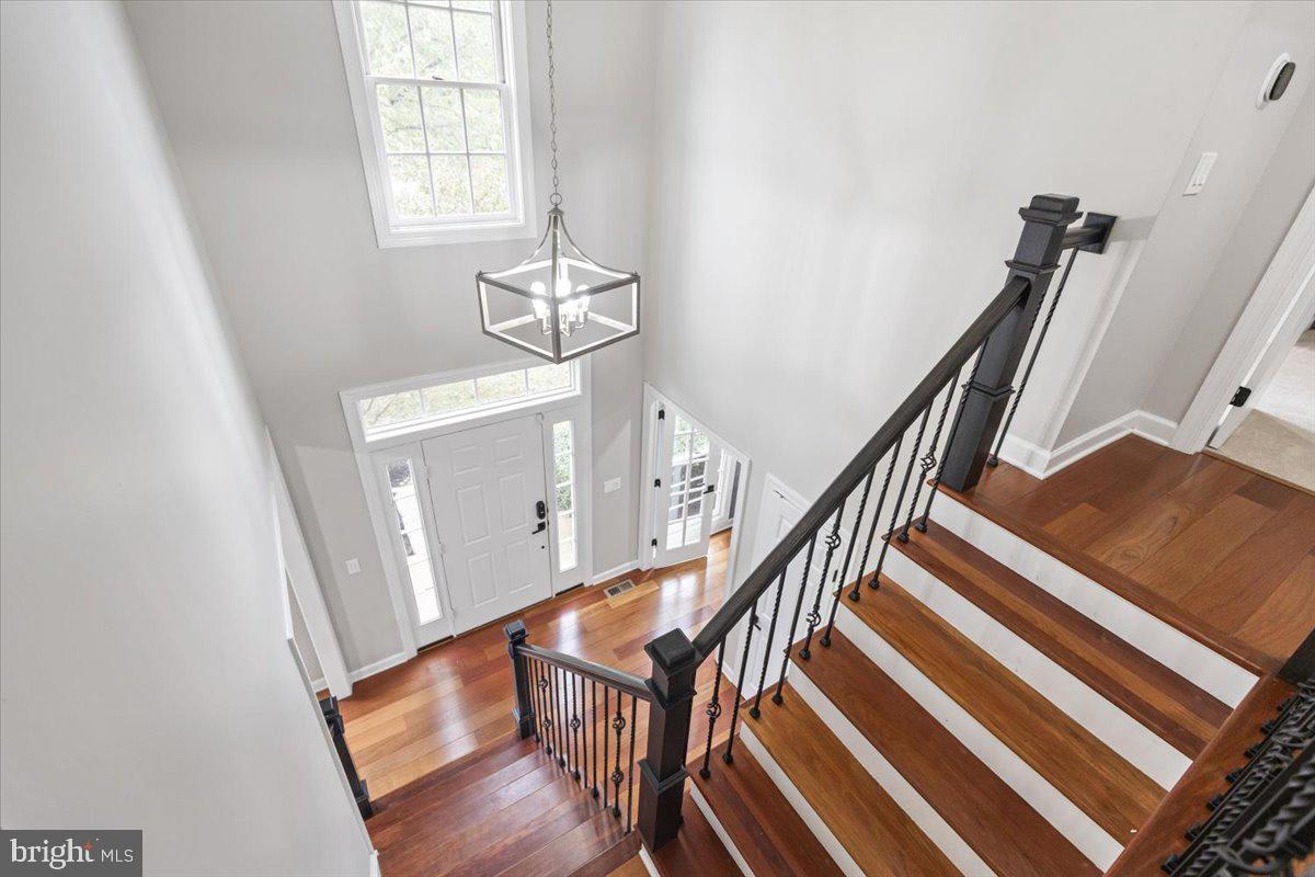 13162 CUYAHOGA CT, MANASSAS, Virginia 20112, 6 Bedrooms Bedrooms, ,3 BathroomsBathrooms,Residential,For sale,13162 CUYAHOGA CT,VAPW2106232 MLS # VAPW2106232