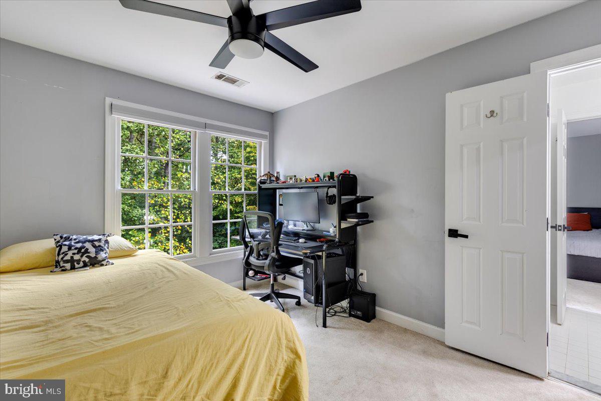 13162 CUYAHOGA CT, MANASSAS, Virginia 20112, 6 Bedrooms Bedrooms, ,3 BathroomsBathrooms,Residential,For sale,13162 CUYAHOGA CT,VAPW2106232 MLS # VAPW2106232