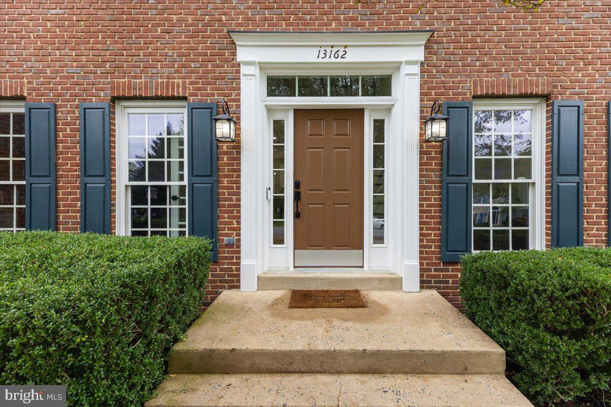 13162 CUYAHOGA CT, MANASSAS, Virginia 20112, 6 Bedrooms Bedrooms, ,3 BathroomsBathrooms,Residential,For sale,13162 CUYAHOGA CT,VAPW2106232 MLS # VAPW2106232