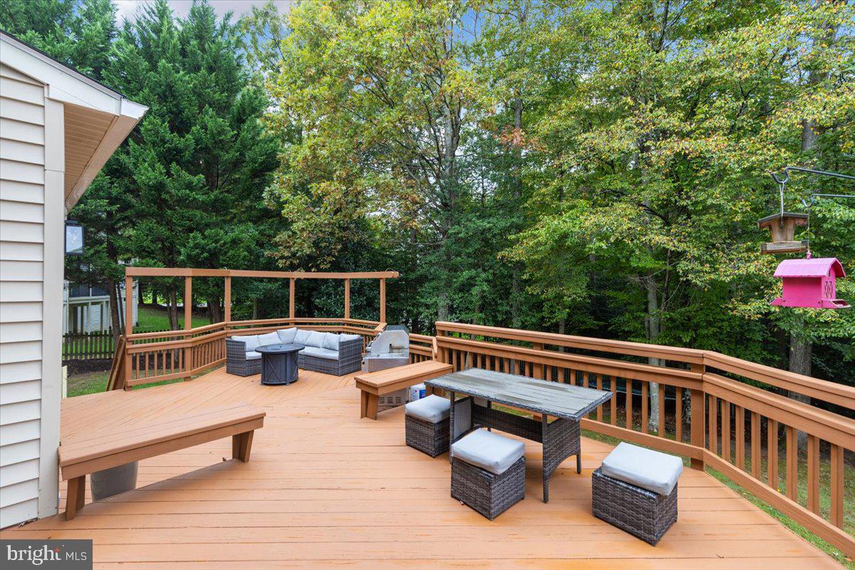 13162 CUYAHOGA CT, MANASSAS, Virginia 20112, 6 Bedrooms Bedrooms, ,3 BathroomsBathrooms,Residential,For sale,13162 CUYAHOGA CT,VAPW2106232 MLS # VAPW2106232