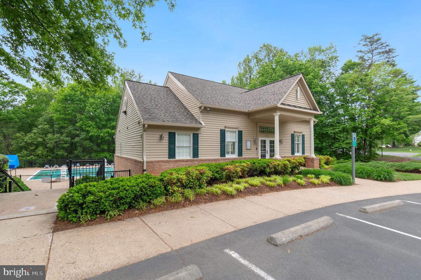 13162 CUYAHOGA CT, MANASSAS, Virginia 20112, 6 Bedrooms Bedrooms, ,3 BathroomsBathrooms,Residential,For sale,13162 CUYAHOGA CT,VAPW2106232 MLS # VAPW2106232