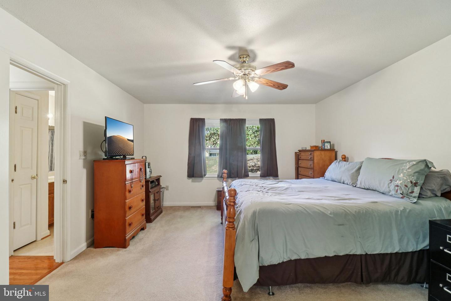 1 MUSTANG CT, SPOTSYLVANIA, Virginia 22551, 3 Bedrooms Bedrooms, ,2 BathroomsBathrooms,Residential,For sale,1 MUSTANG CT,VASP2037024 MLS # VASP2037024 1 MUSTANG CT, SPOTSYLVANIA, Virginia 22551, 3 Bedrooms Bedrooms, ,2 BathroomsBathrooms,Residential,For sale,1 MUSTANG CT,VASP2037024 MLS # VASP2037024