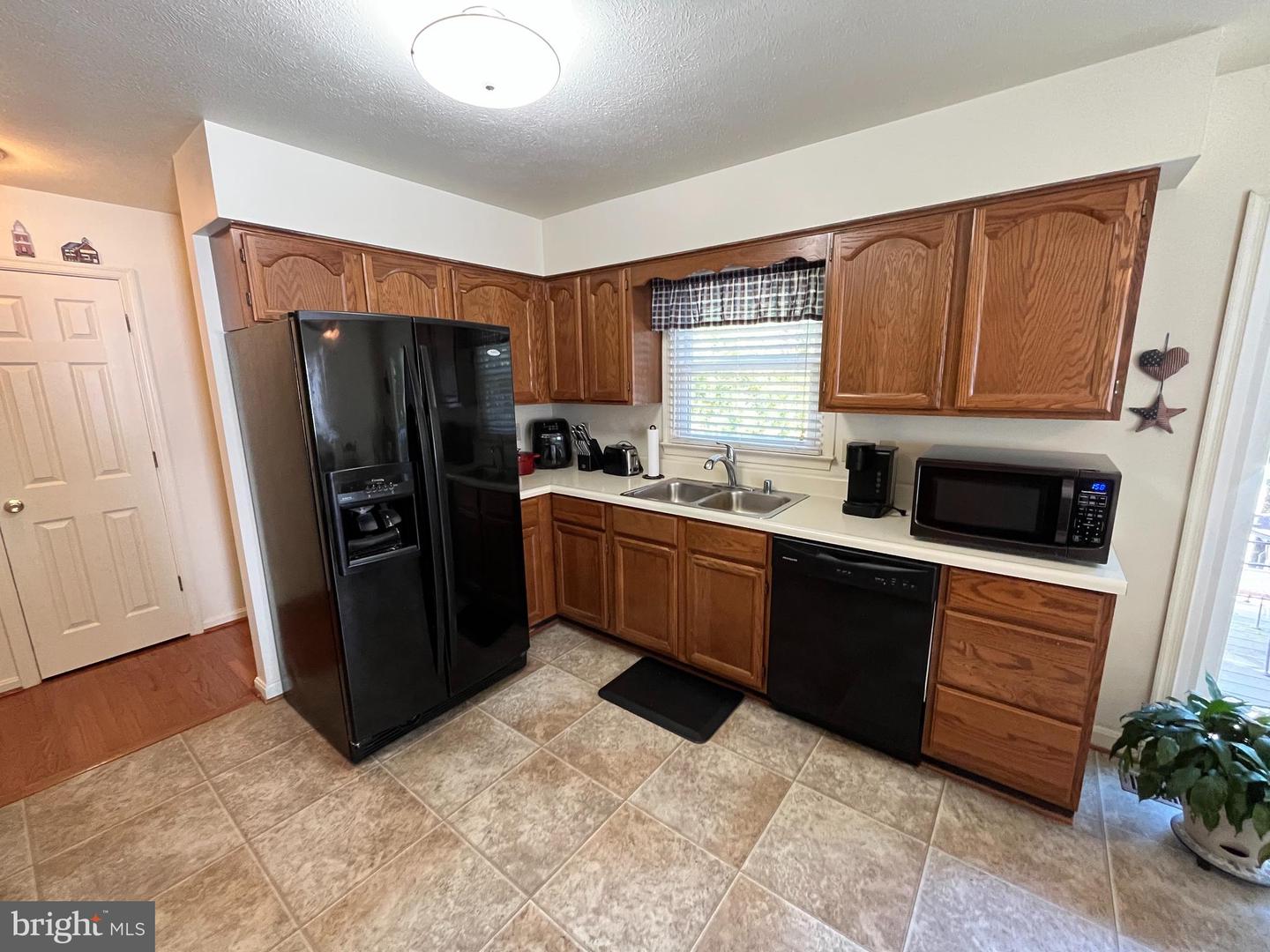 1 MUSTANG CT, SPOTSYLVANIA, Virginia 22551, 3 Bedrooms Bedrooms, ,2 BathroomsBathrooms,Residential,For sale,1 MUSTANG CT,VASP2037024 MLS # VASP2037024