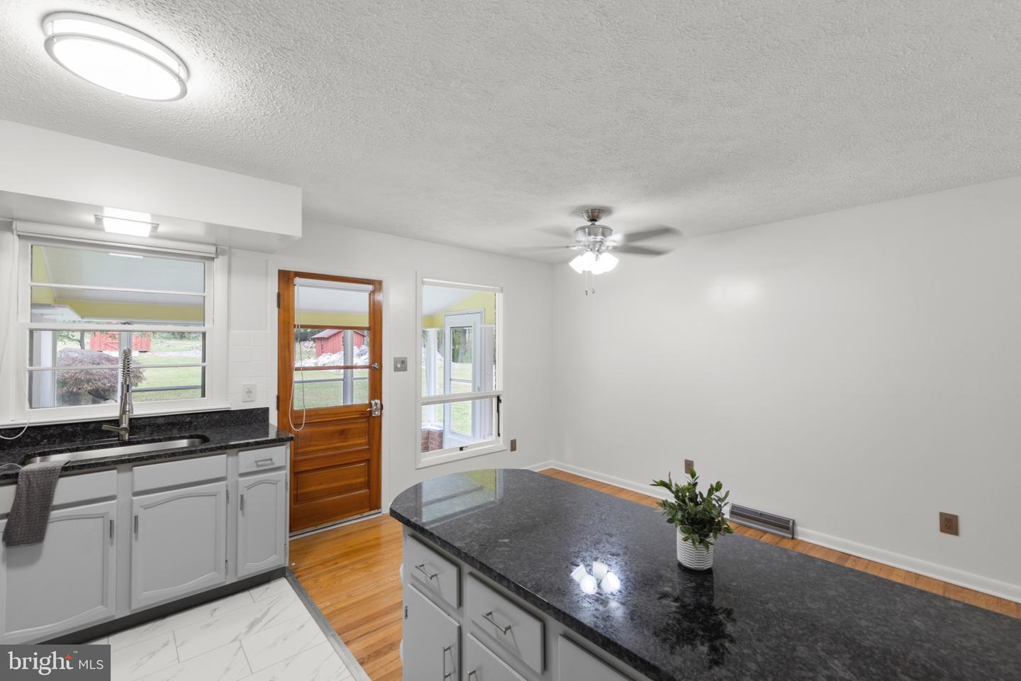 411 REST CHURCH RD, WINCHESTER, Virginia 22603, 3 Bedrooms Bedrooms, 5 Rooms Rooms,2 BathroomsBathrooms,Residential,For sale,411 REST CHURCH RD,VAFV2037464 MLS # VAFV2037464