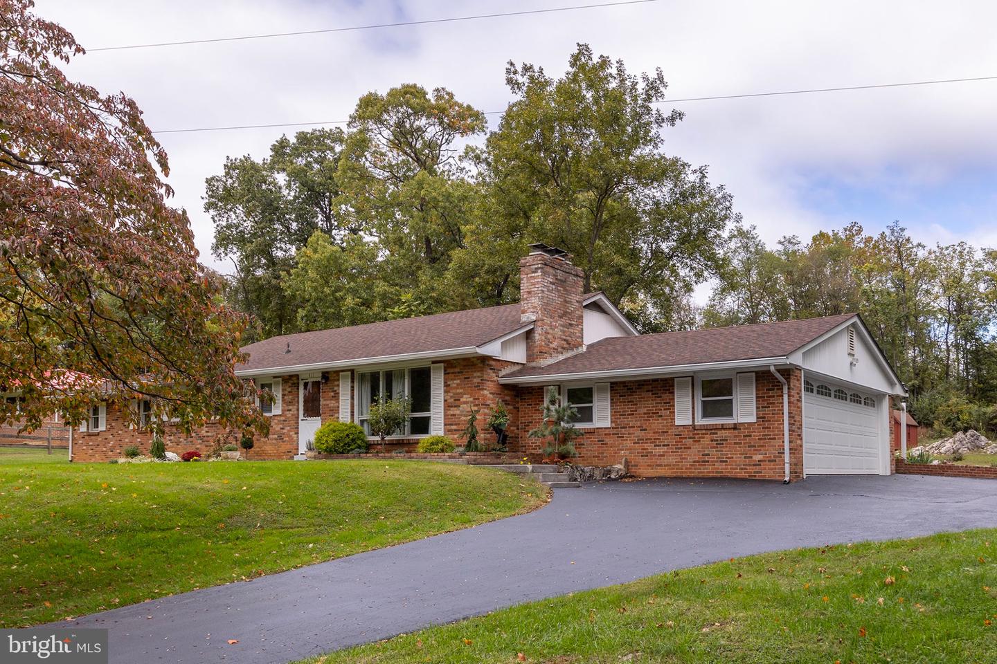 411 REST CHURCH RD, WINCHESTER, Virginia 22603, 3 Bedrooms Bedrooms, 5 Rooms Rooms,2 BathroomsBathrooms,Residential,For sale,411 REST CHURCH RD,VAFV2037464 MLS # VAFV2037464
