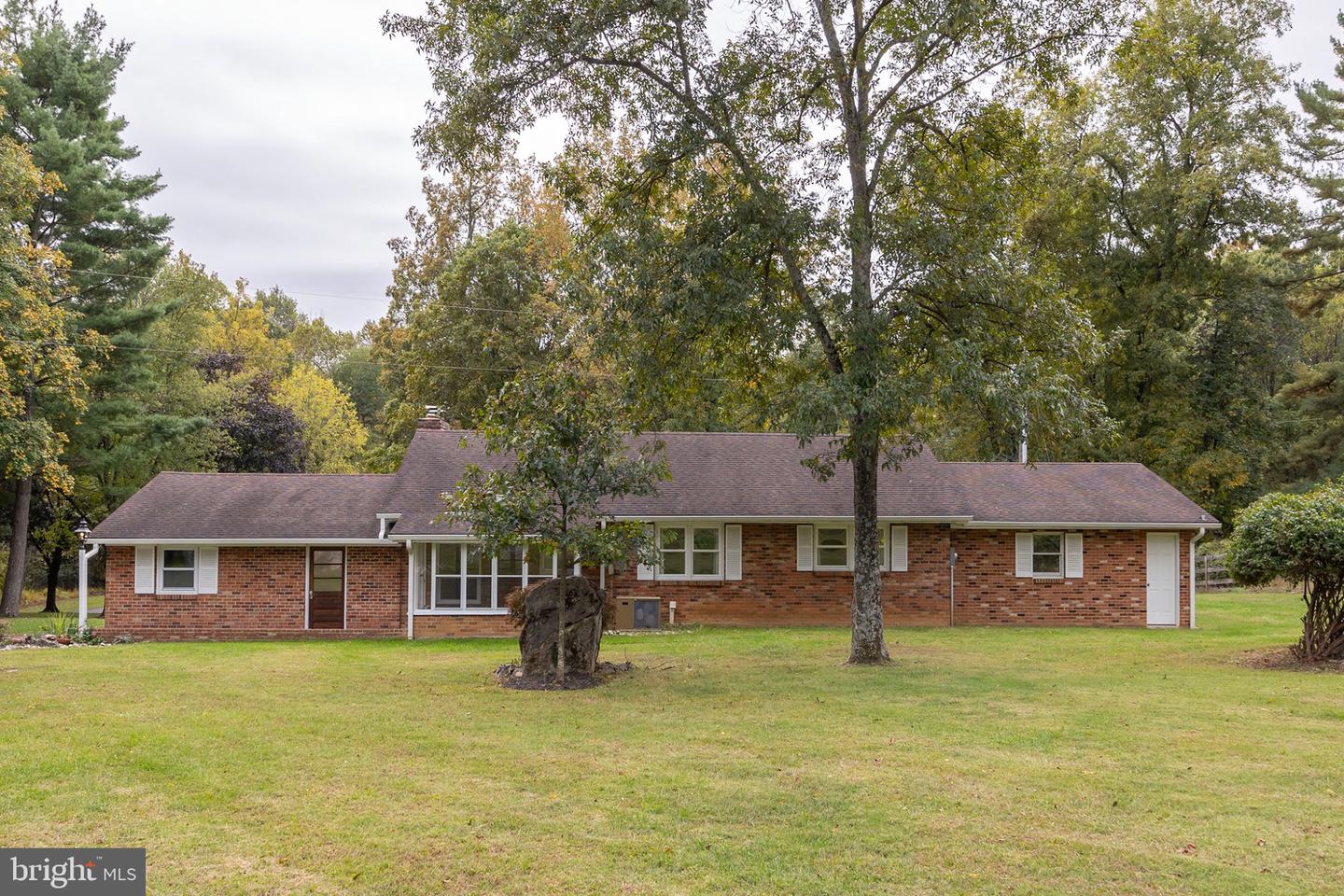 411 REST CHURCH RD, WINCHESTER, Virginia 22603, 3 Bedrooms Bedrooms, 5 Rooms Rooms,2 BathroomsBathrooms,Residential,For sale,411 REST CHURCH RD,VAFV2037464 MLS # VAFV2037464