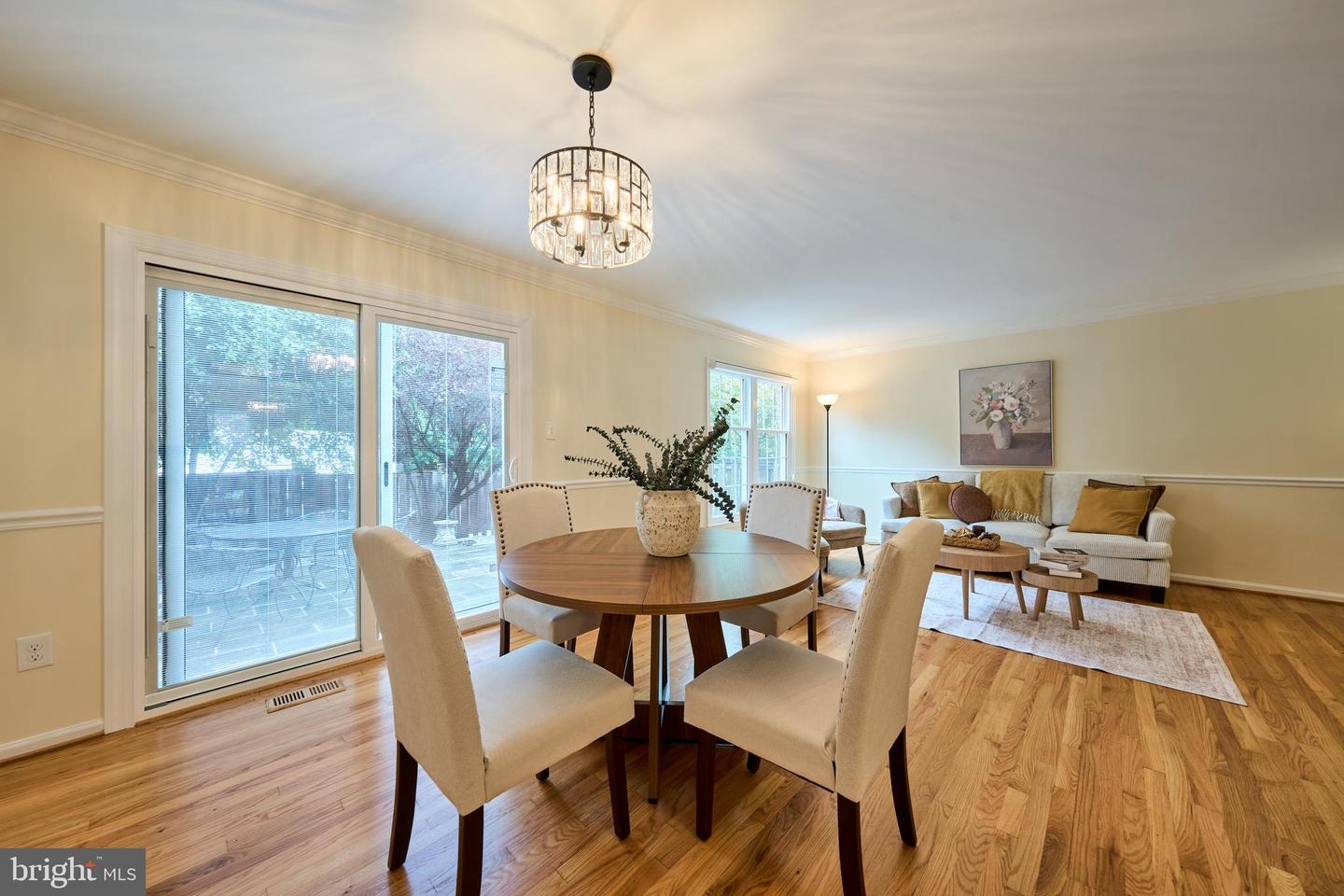 6906 LAFAYETTE PARK DR, ANNANDALE, Virginia 22003, 3 Bedrooms Bedrooms, ,3 BathroomsBathrooms,Residential,For sale,6906 LAFAYETTE PARK DR,VAFX2274882 MLS # VAFX2274882