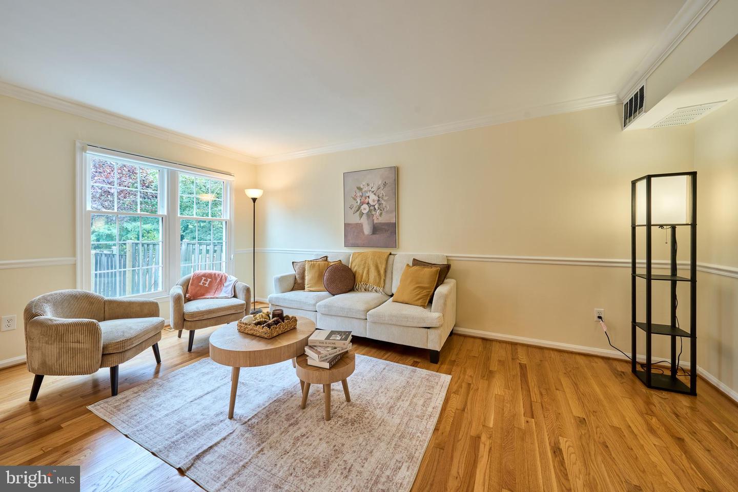 6906 LAFAYETTE PARK DR, ANNANDALE, Virginia 22003, 3 Bedrooms Bedrooms, ,3 BathroomsBathrooms,Residential,For sale,6906 LAFAYETTE PARK DR,VAFX2274882 MLS # VAFX2274882