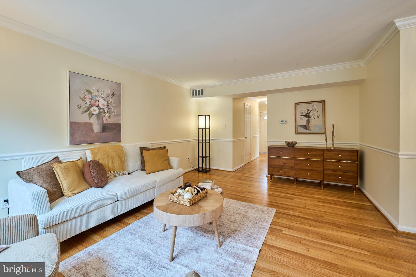 6906 LAFAYETTE PARK DR, ANNANDALE, Virginia 22003, 3 Bedrooms Bedrooms, ,3 BathroomsBathrooms,Residential,For sale,6906 LAFAYETTE PARK DR,VAFX2274882 MLS # VAFX2274882