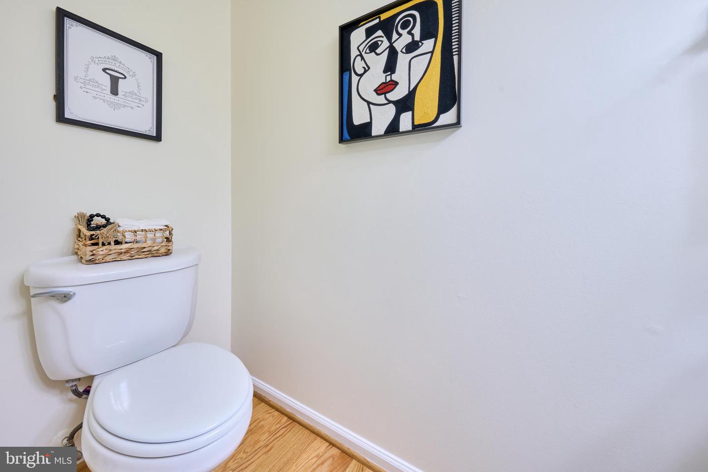 6906 LAFAYETTE PARK DR, ANNANDALE, Virginia 22003, 3 Bedrooms Bedrooms, ,3 BathroomsBathrooms,Residential,For sale,6906 LAFAYETTE PARK DR,VAFX2274882 MLS # VAFX2274882