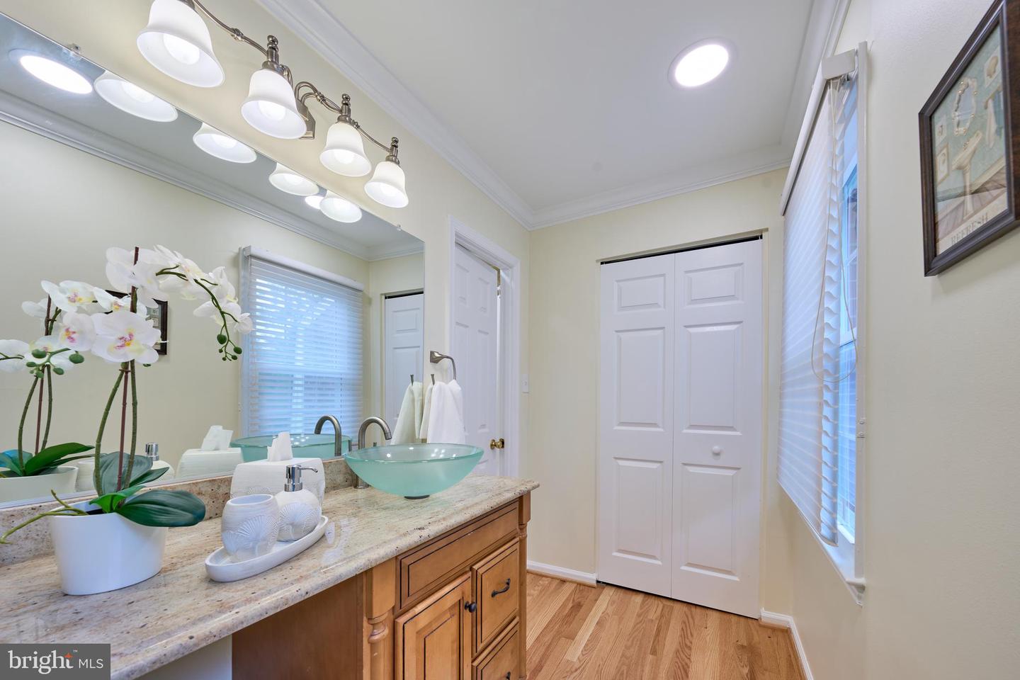 6906 LAFAYETTE PARK DR, ANNANDALE, Virginia 22003, 3 Bedrooms Bedrooms, ,3 BathroomsBathrooms,Residential,For sale,6906 LAFAYETTE PARK DR,VAFX2274882 MLS # VAFX2274882