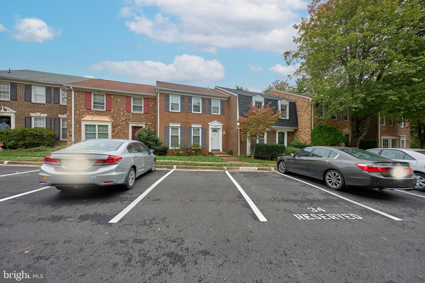6906 LAFAYETTE PARK DR, ANNANDALE, Virginia 22003, 3 Bedrooms Bedrooms, ,3 BathroomsBathrooms,Residential,For sale,6906 LAFAYETTE PARK DR,VAFX2274882 MLS # VAFX2274882