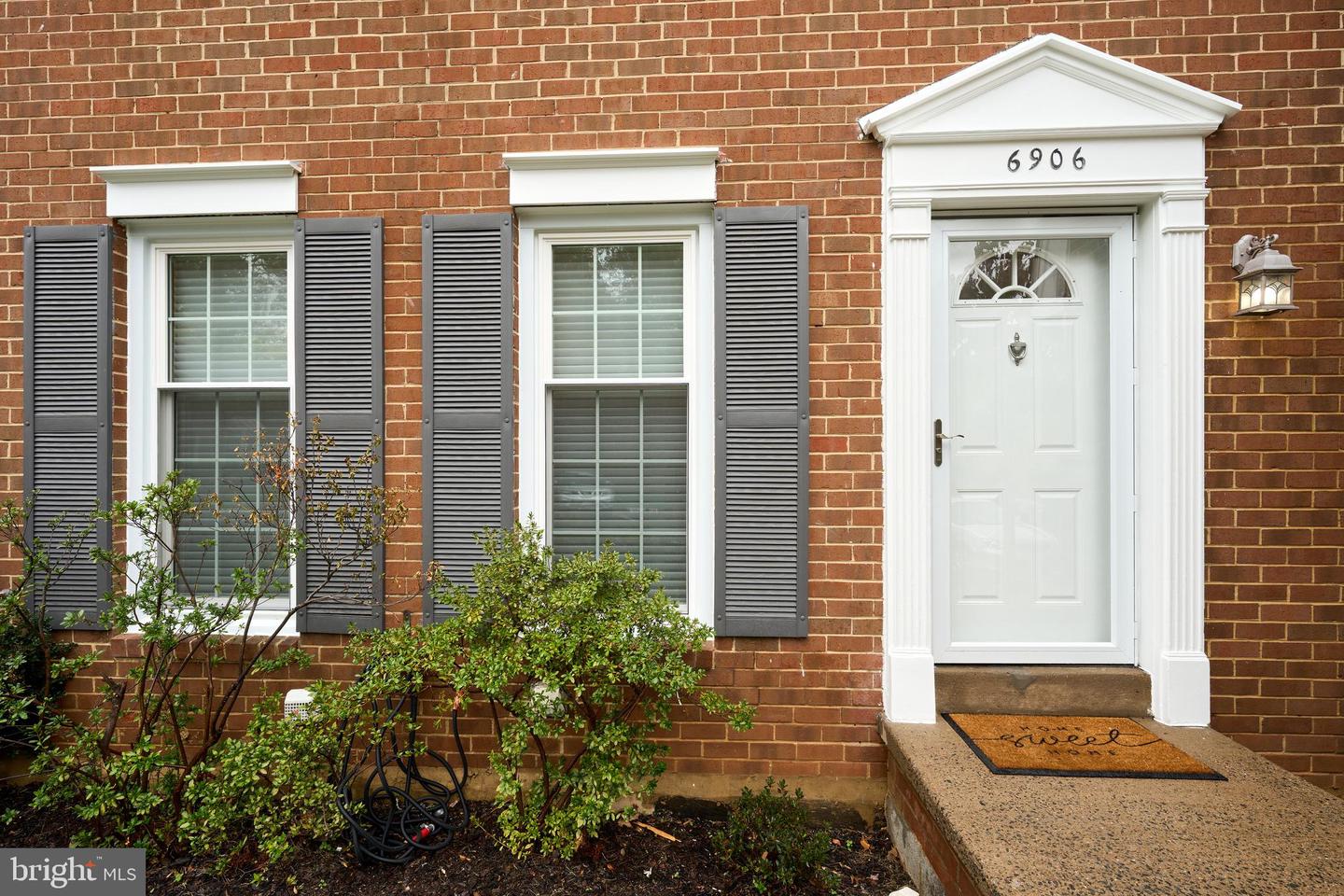 6906 LAFAYETTE PARK DR, ANNANDALE, Virginia 22003, 3 Bedrooms Bedrooms, ,3 BathroomsBathrooms,Residential,For sale,6906 LAFAYETTE PARK DR,VAFX2274882 MLS # VAFX2274882