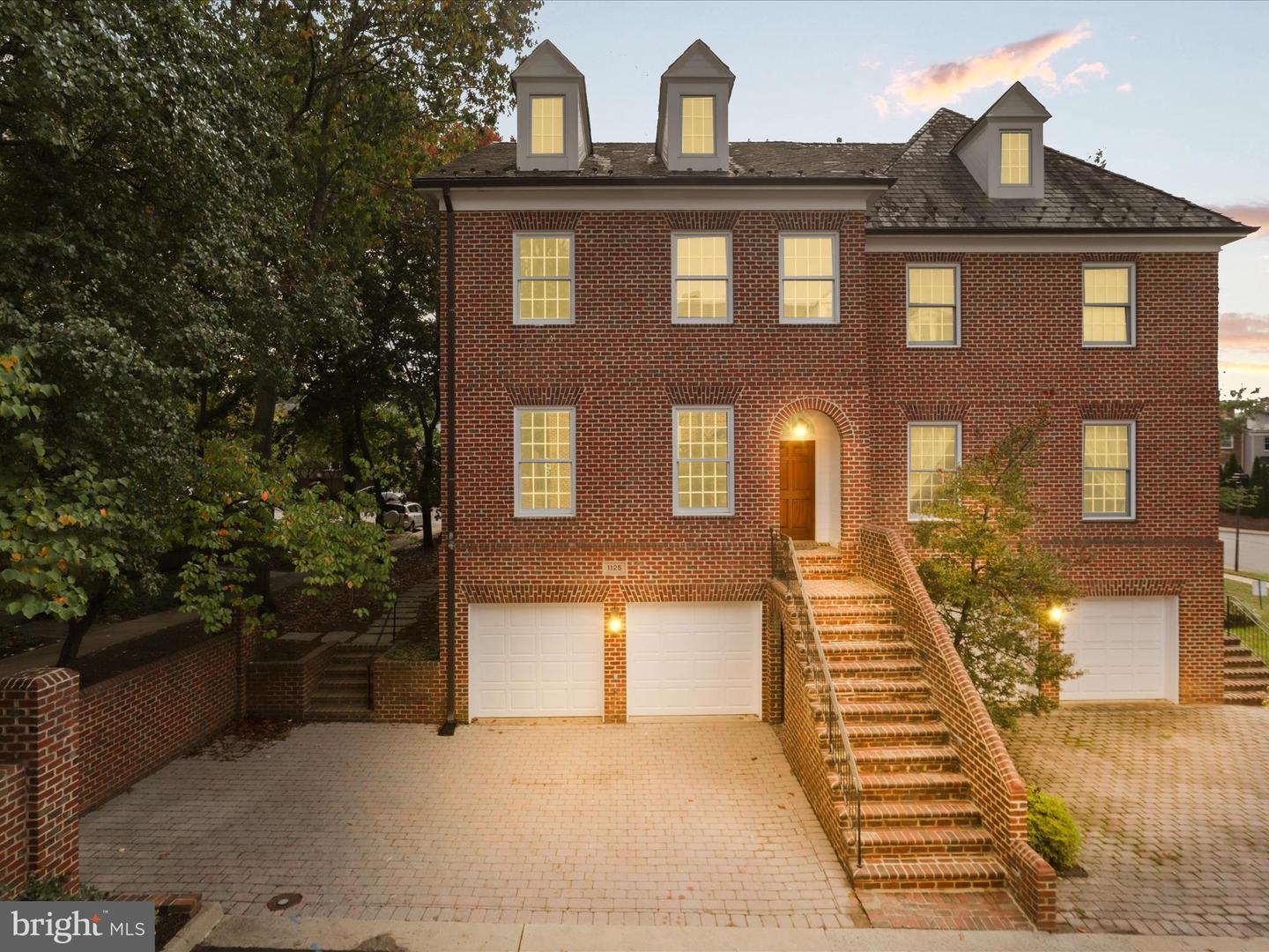1125 KENSINGTON RD, MCLEAN, Virginia 22101, 3 Bedrooms Bedrooms, ,4 BathroomsBathrooms,Residential,For sale,1125 KENSINGTON RD,VAFX2275050 MLS # VAFX2275050