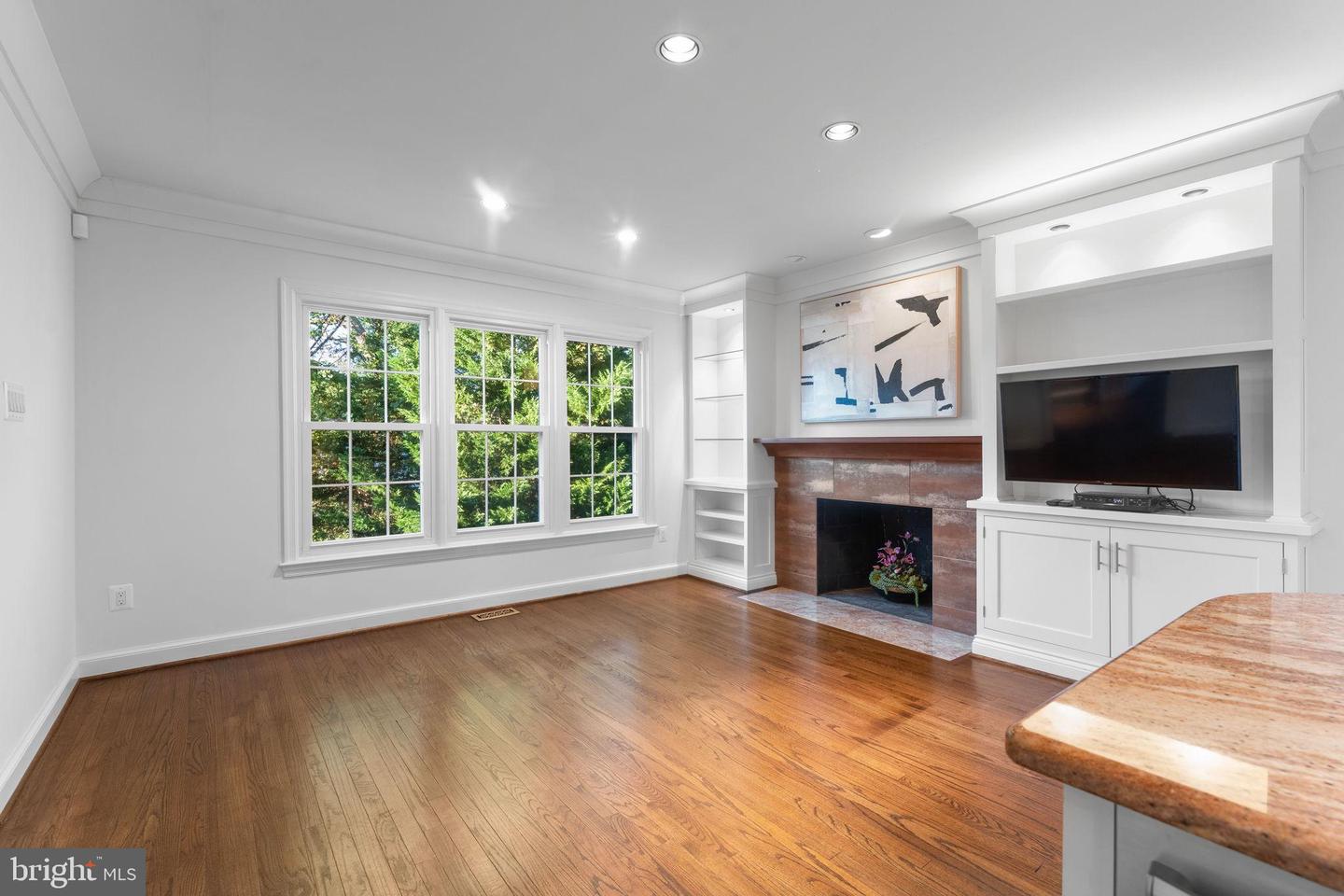 6619 MADISON MCLEAN DR, MCLEAN, Virginia 22101, 4 Bedrooms Bedrooms, 31 Rooms Rooms,2 BathroomsBathrooms,Residential,For sale,6619 MADISON MCLEAN DR,VAFX2275052 MLS # VAFX2275052